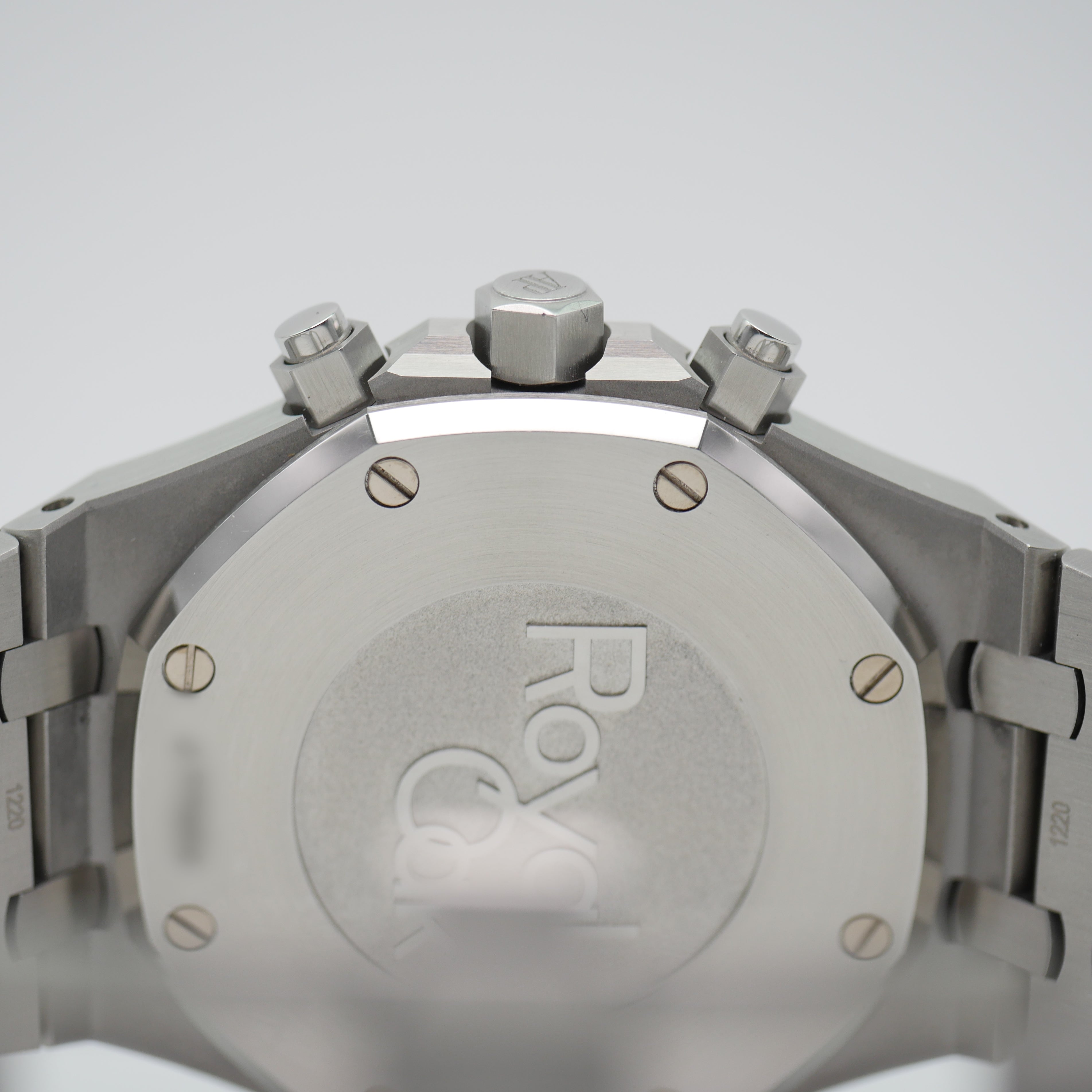 Audemars Piguet Royal Oak Chronograph Stahl 26331ST.OO.1220ST.02 - 2022