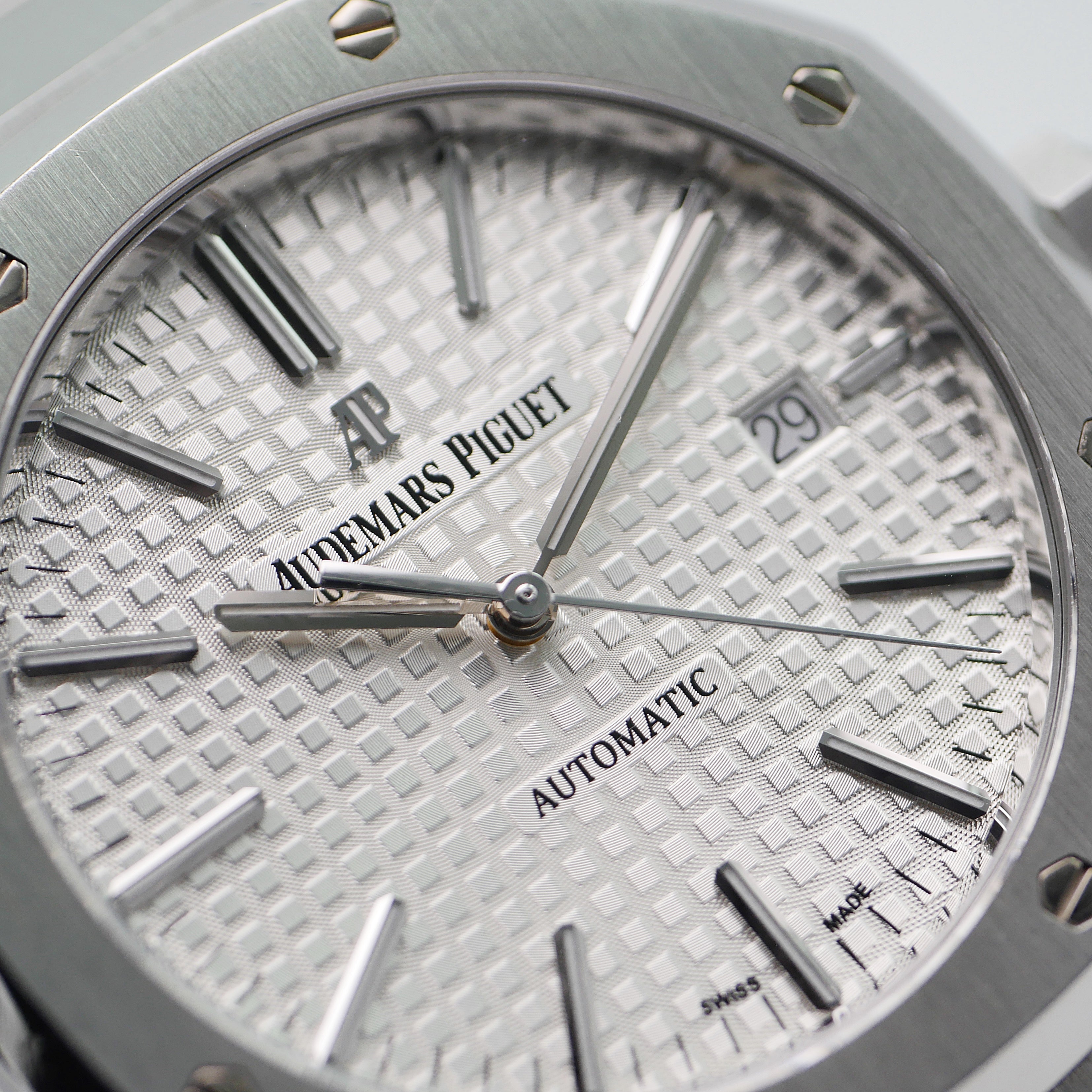 Audemars Piguet Royal Oak Steel 15400ST.OO.1220ST.02 