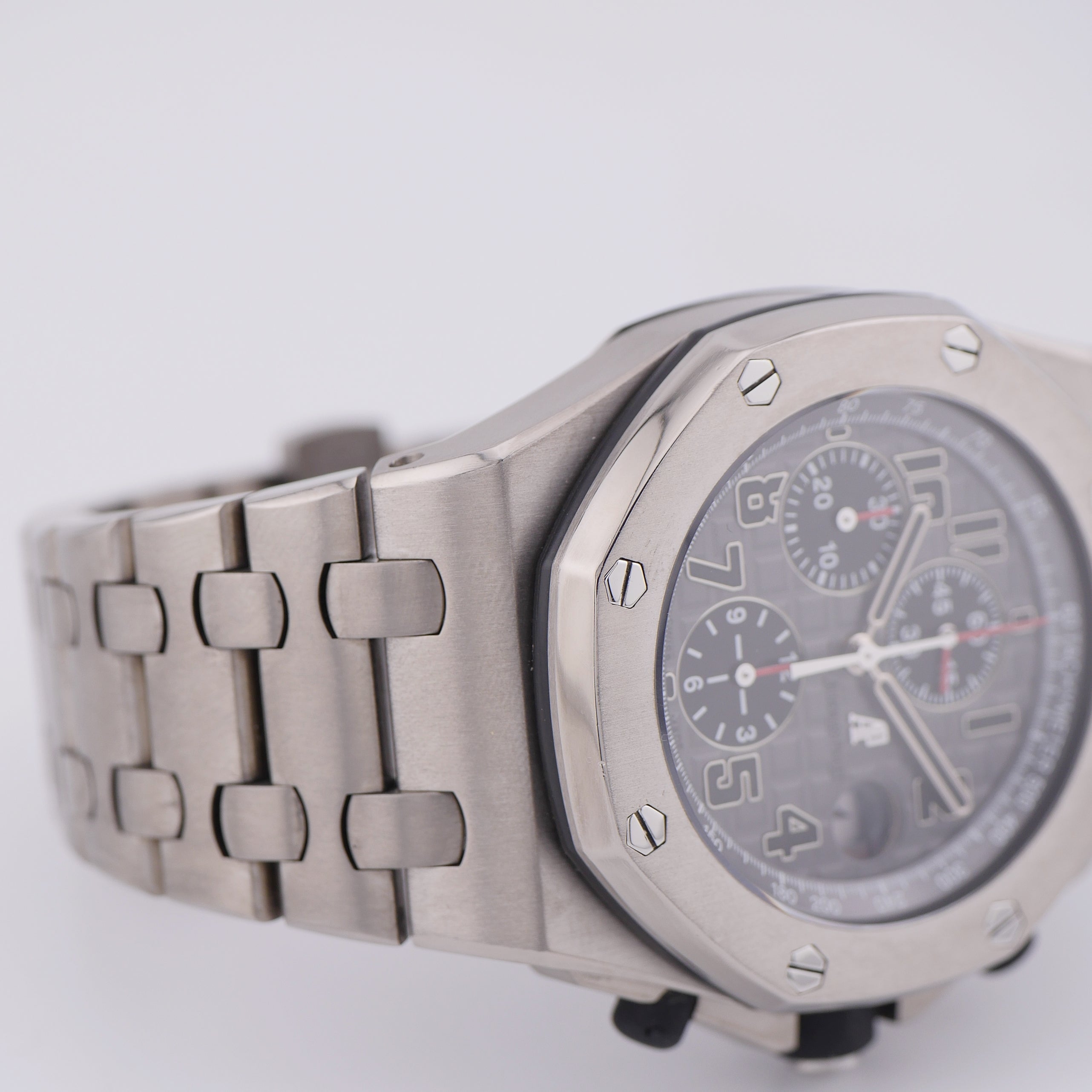 Audemars Piguet Royal Oak Offshore Chronograph Titanium 26170TI.OO.1000TI.01 - 2013