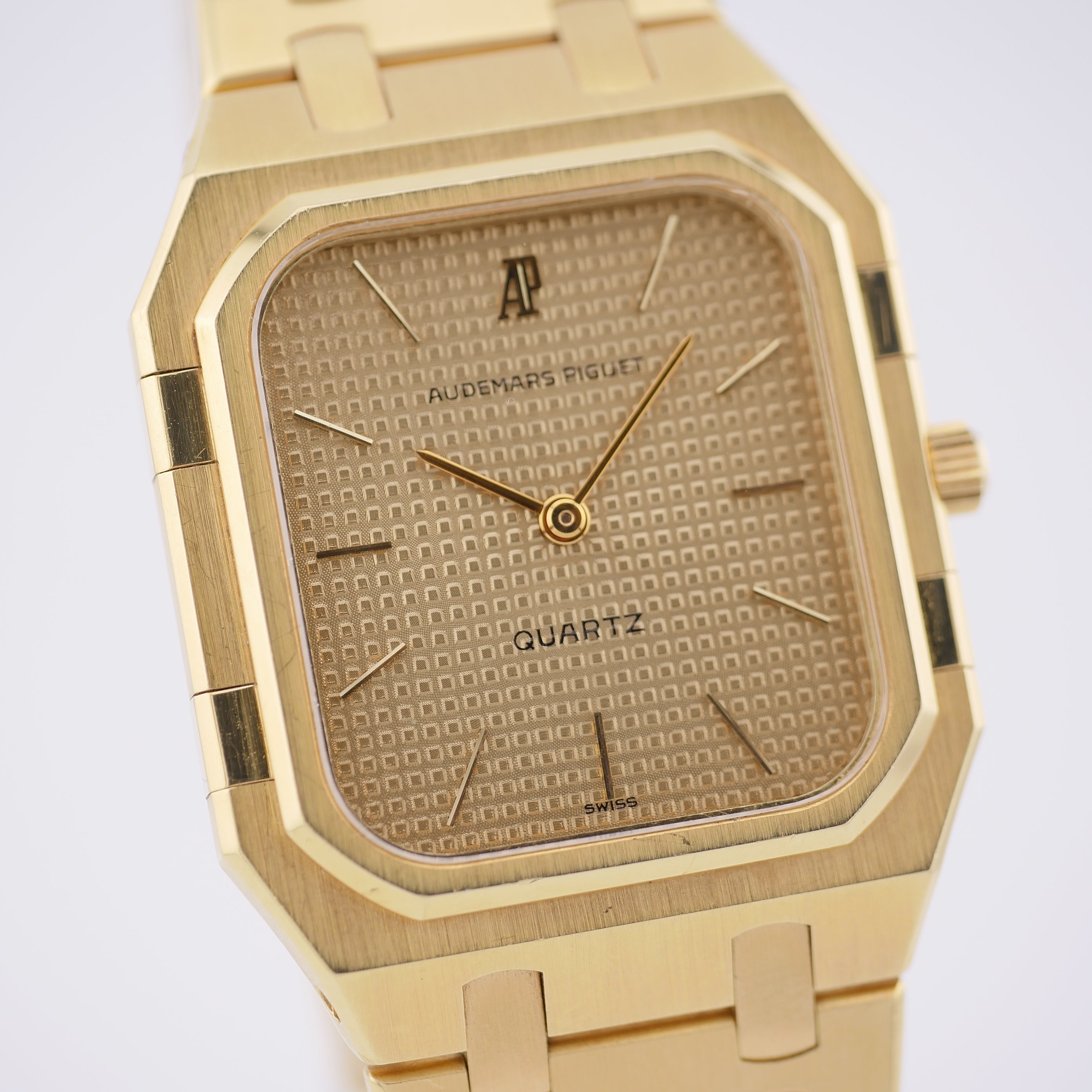 Audemars Piguet Royal Oak Rectangular Gelbgold 56005BA.OO.0477BA.01 - 1978