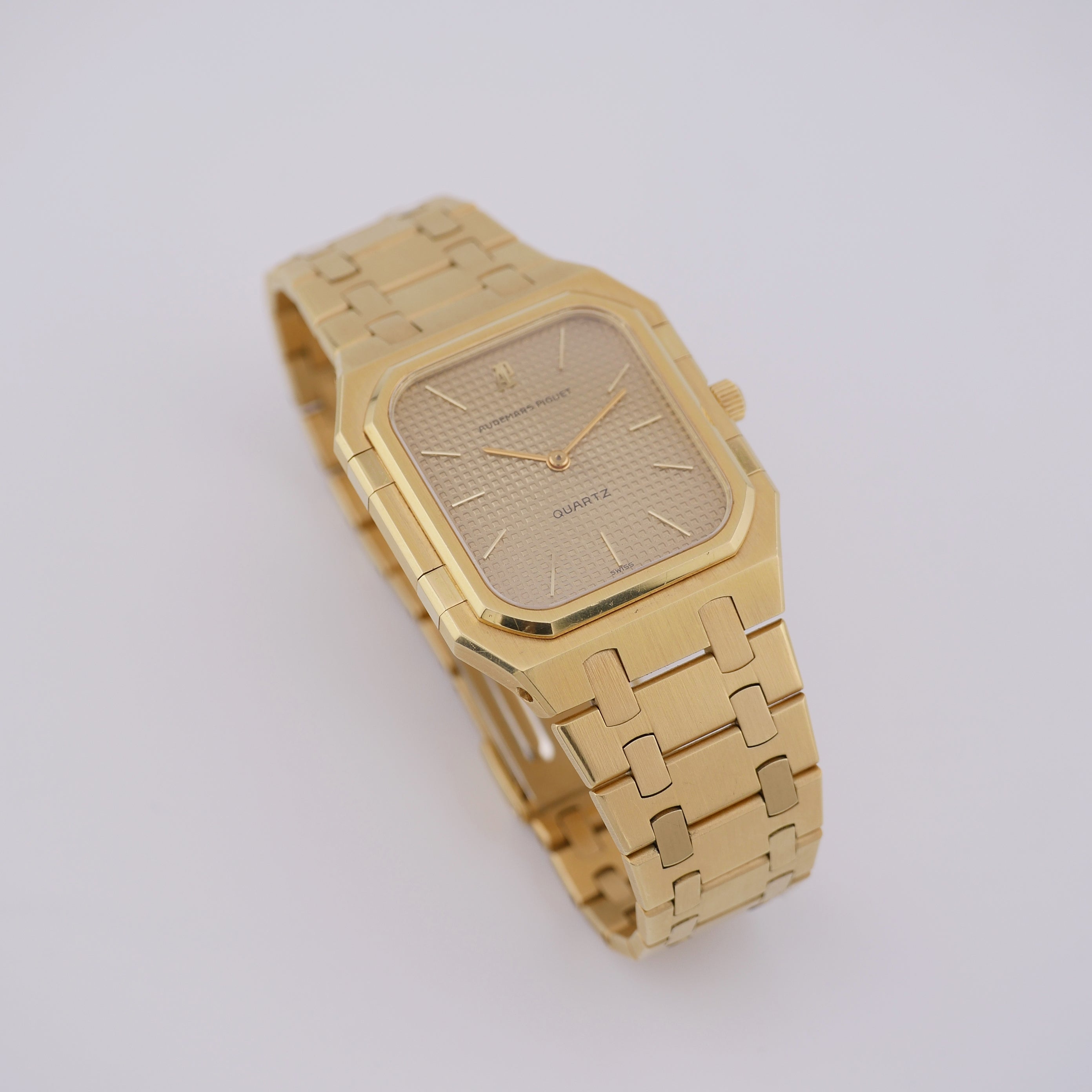 Audemars Piguet Royal Oak Rectangular Gelbgold 56005BA.OO.0477BA.01 - 1978