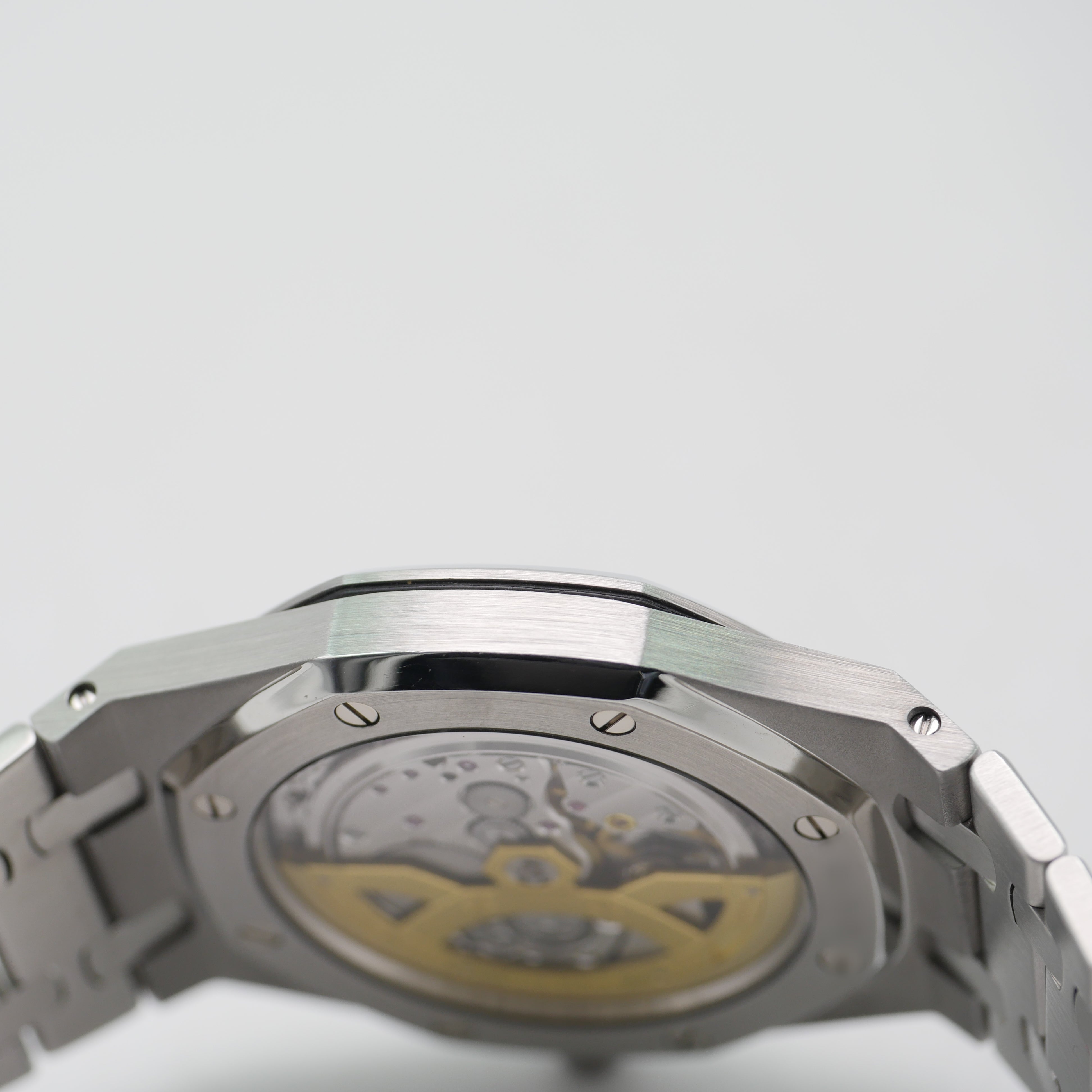 Audemars Piguet Royal Oak "Jumbo" Steel 14802ST - 1993 - limited model to 1000 pieces. - Includes recent service from Audemars Piguet 