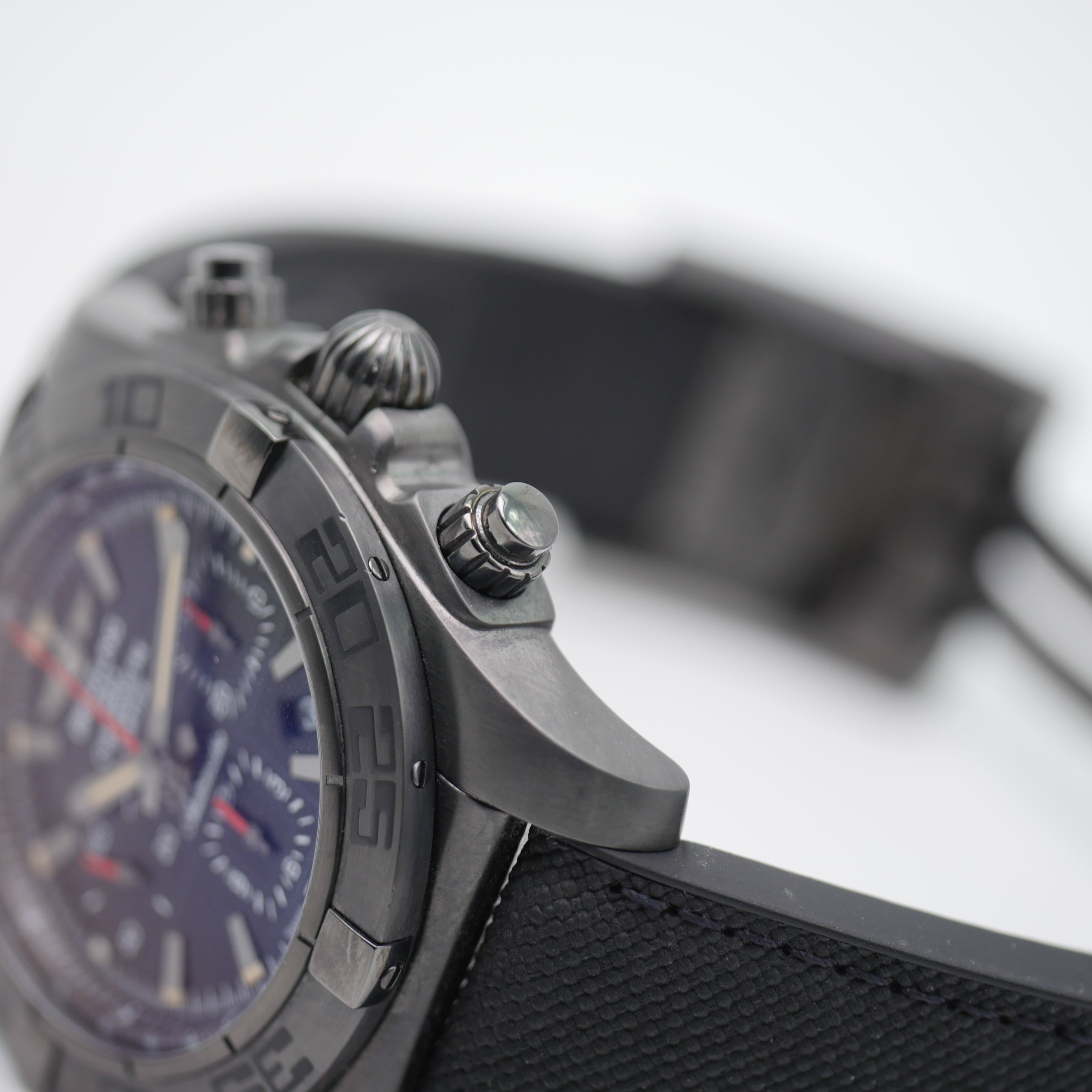 Breitling Chronomat 44 Blacksteel Steel MB0111C3/BE35 - 2020 