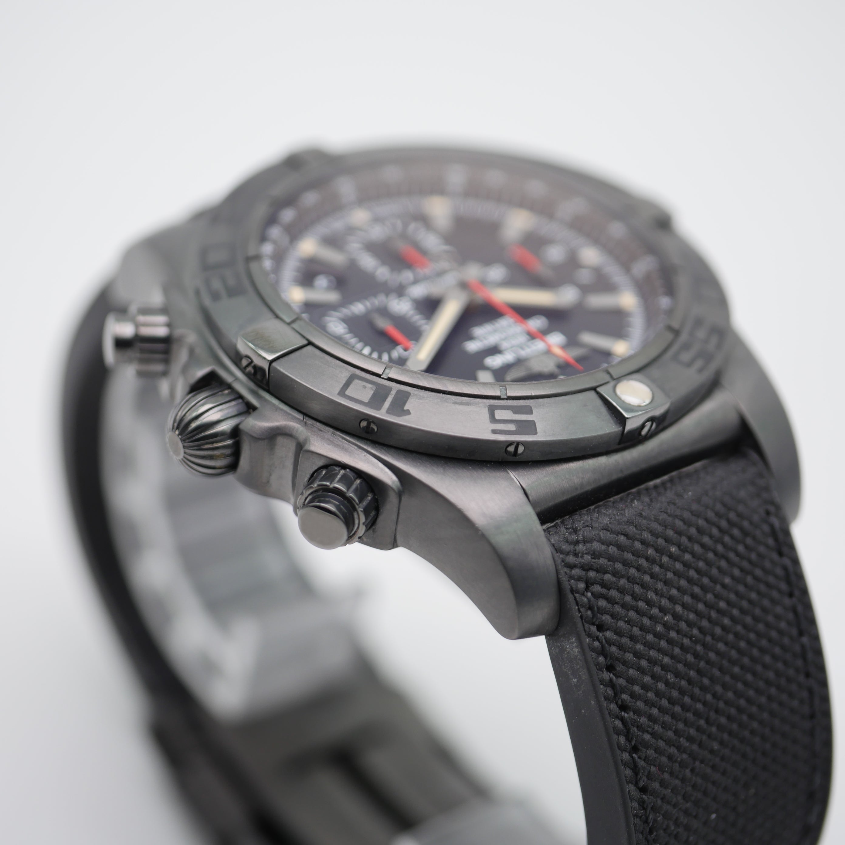 Breitling Chronomat 44 Blacksteel Steel MB0111C3/BE35 - 2020 