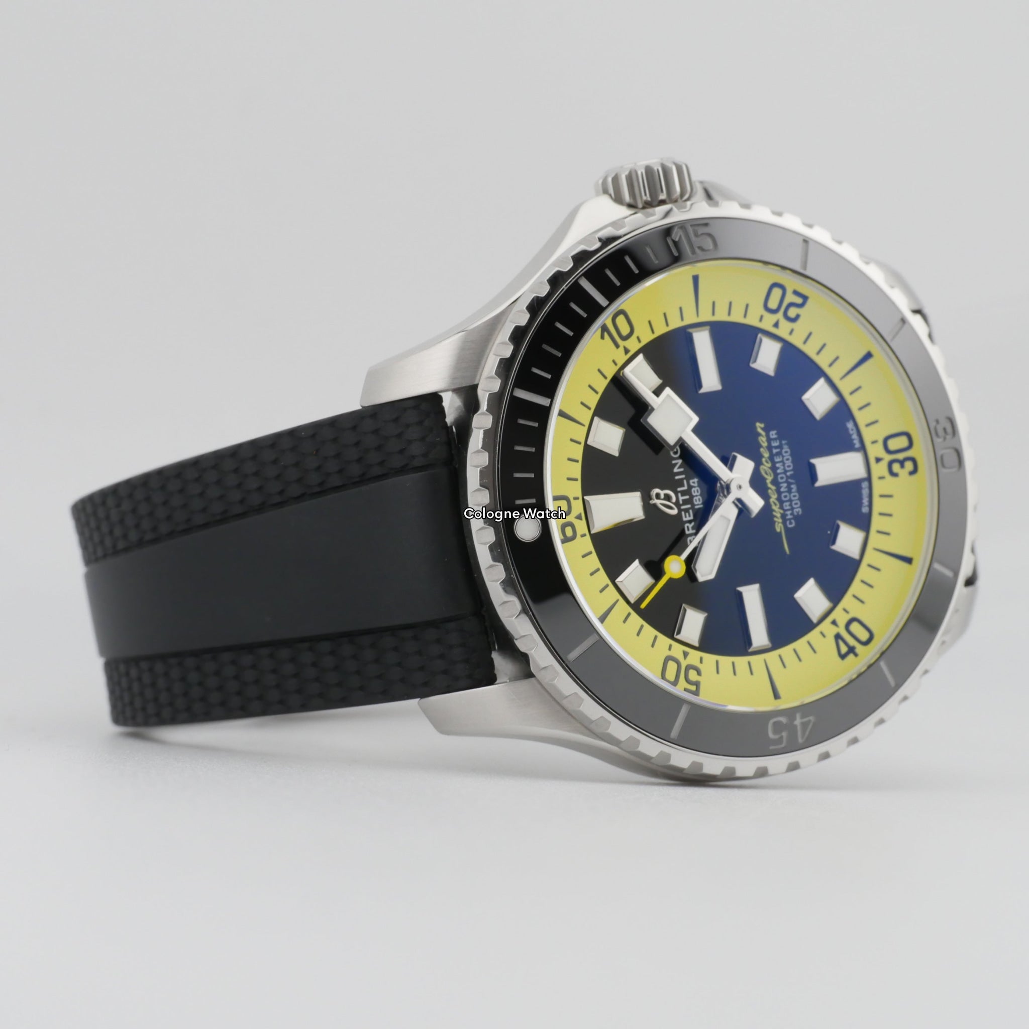 Breitling SuperOcean Automatic 44 Stahl A173762A1B1S1 - 2024