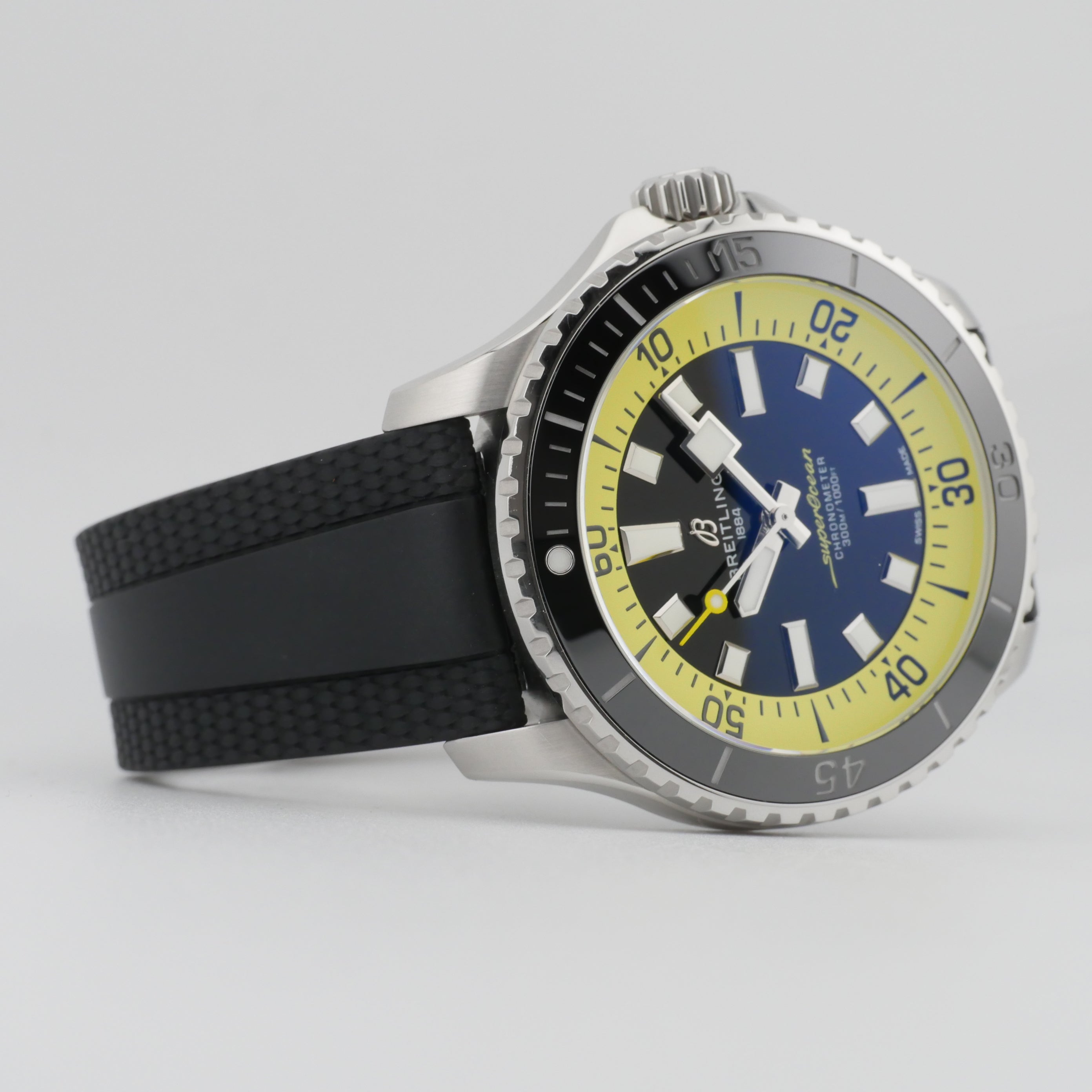 Breitling SuperOcean Automatic 44 Stahl A173762A1B1S1 - 2024