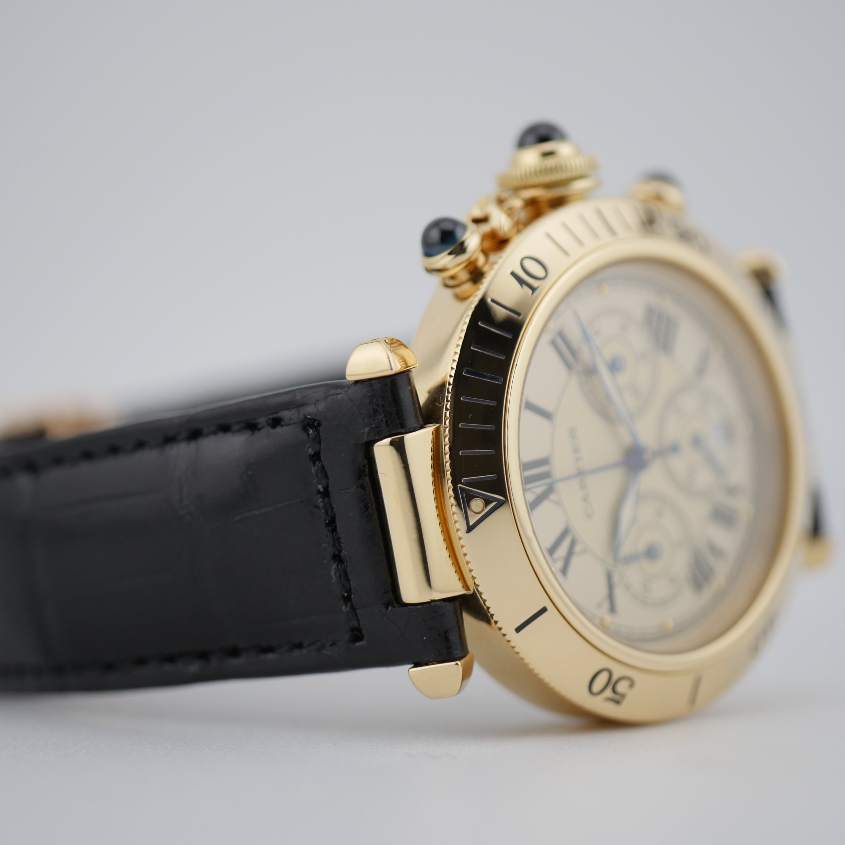Cartier Pasha Chronograph Gelbgold 2111