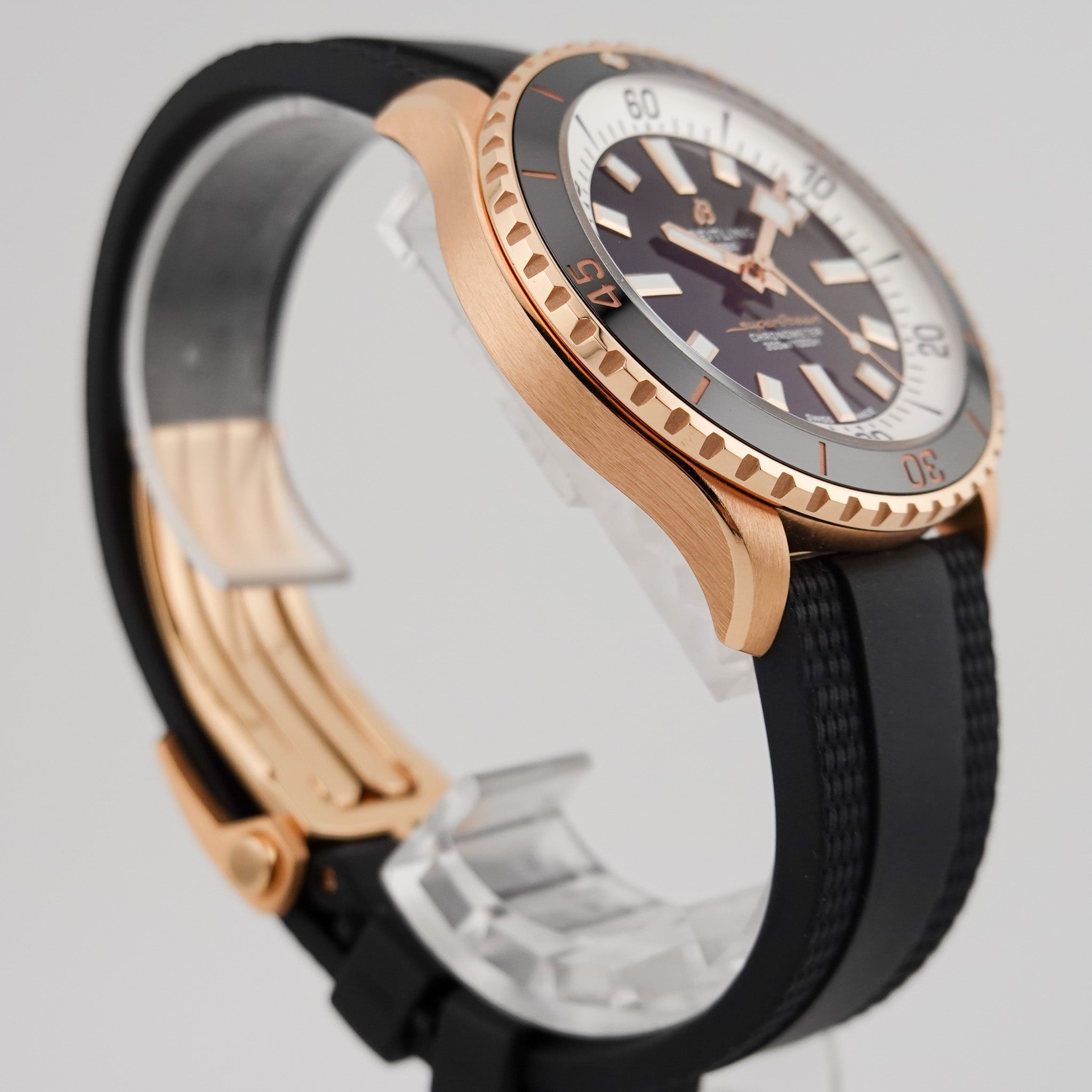 Breitling Super Ocean 42 - R17375 - 2021