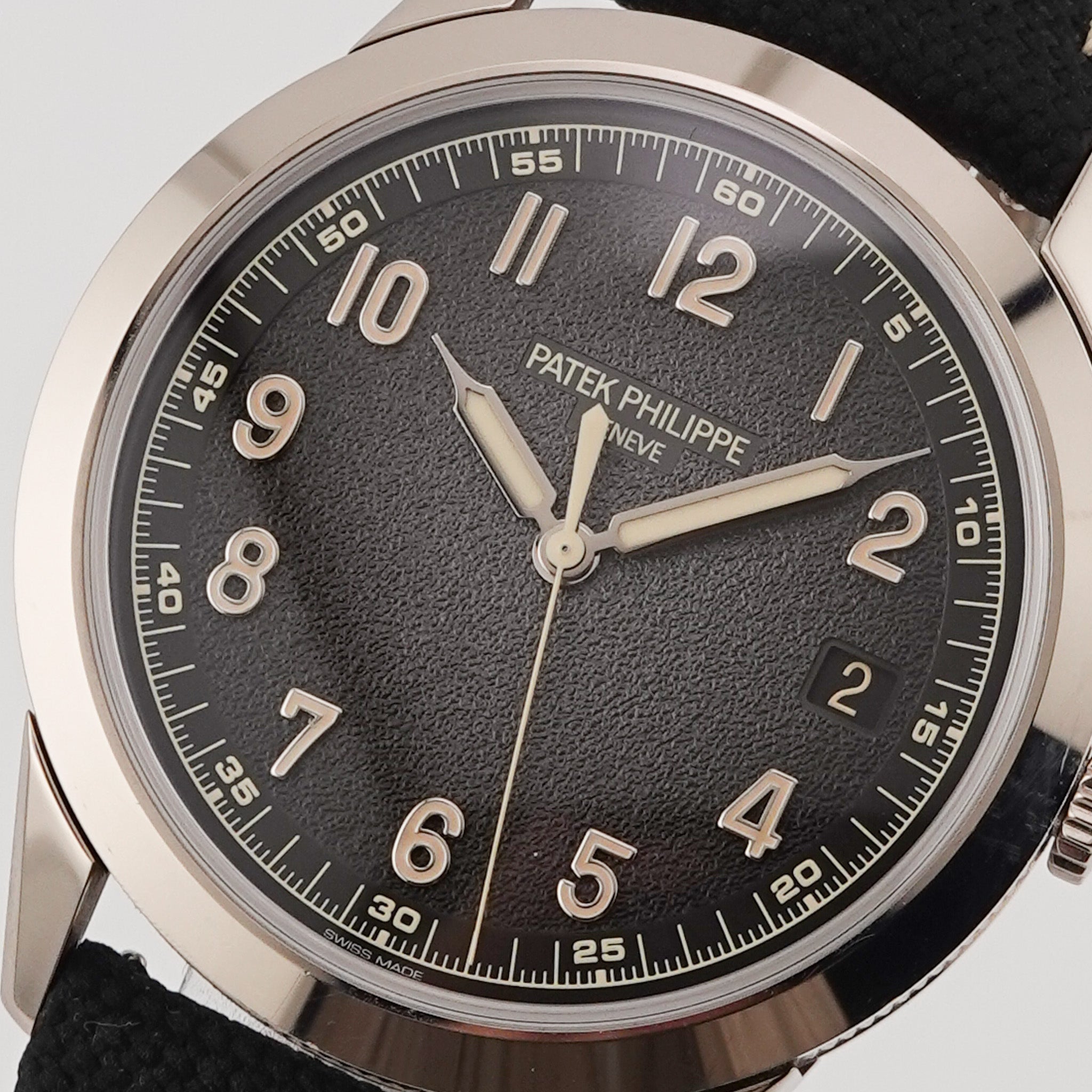 Patek Philippe Calatrava weißgold 5226G-001 - 2024