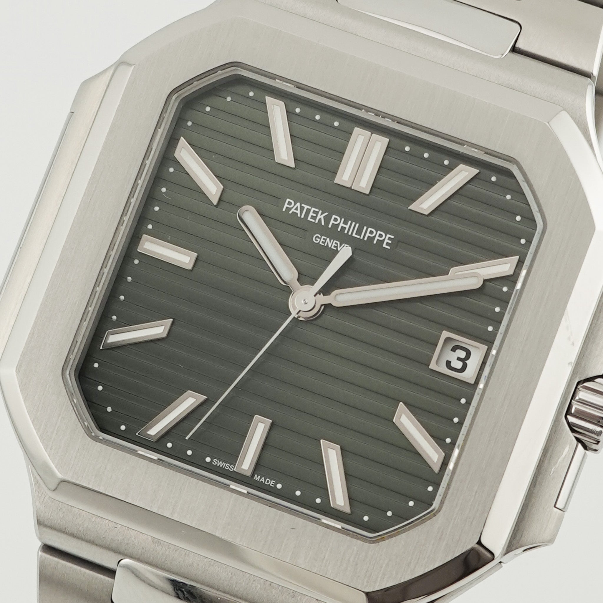 Patek Philippe Cubitus Stahl  5821/1A - 2024