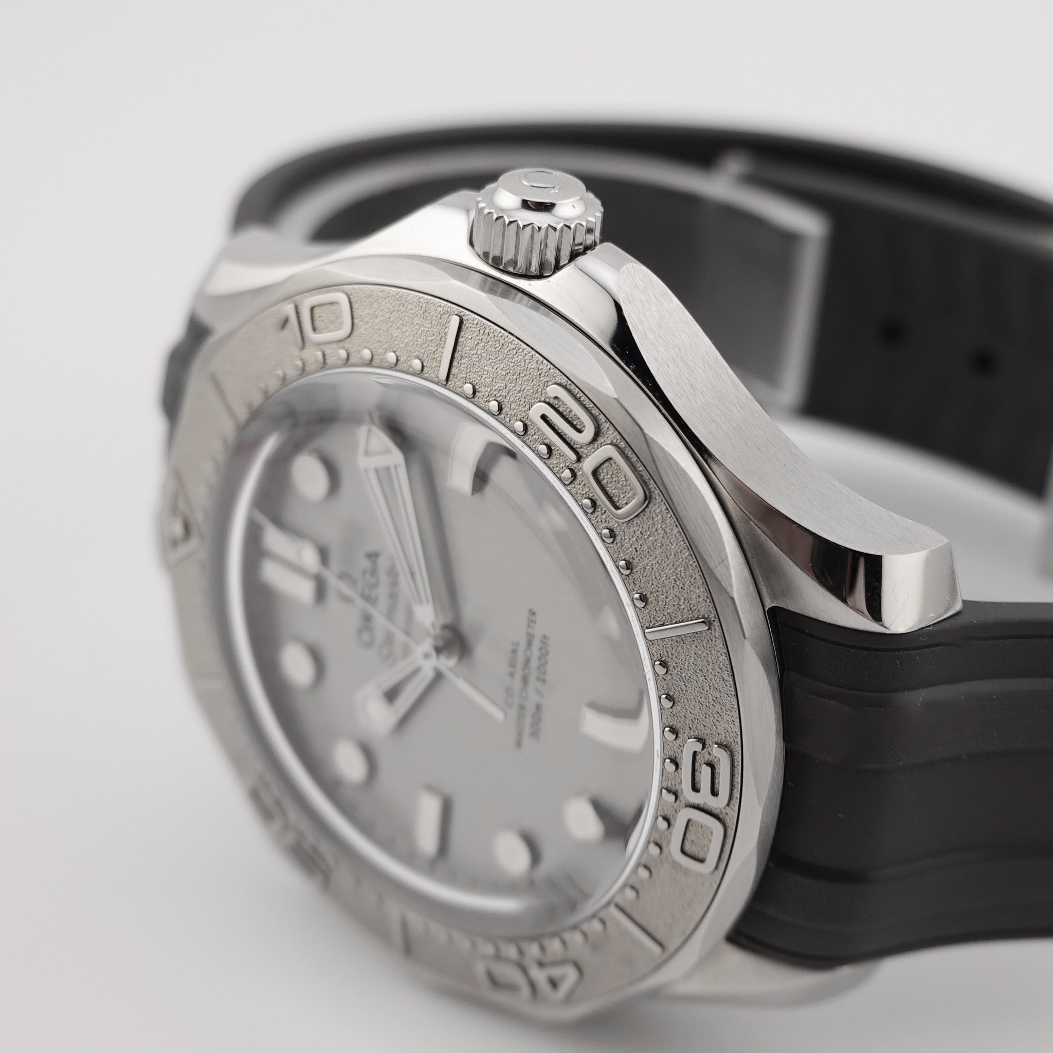 Omega Seamaster Diver 300M - 210.32.42.20.06.002 - 2026