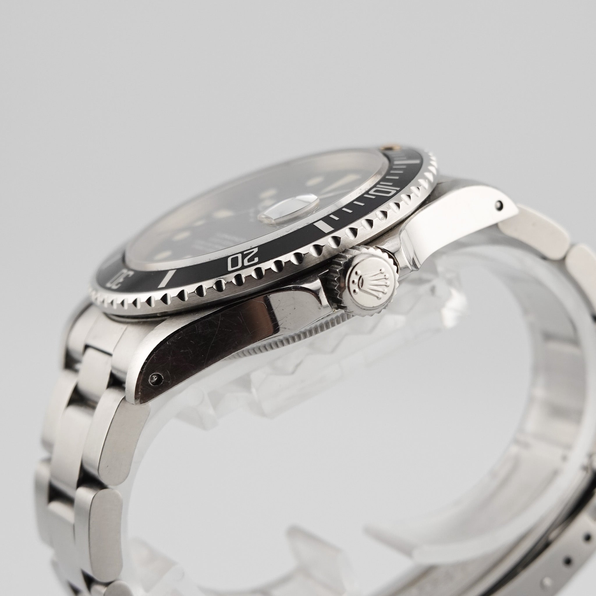 Rolex Submariner Date 16800