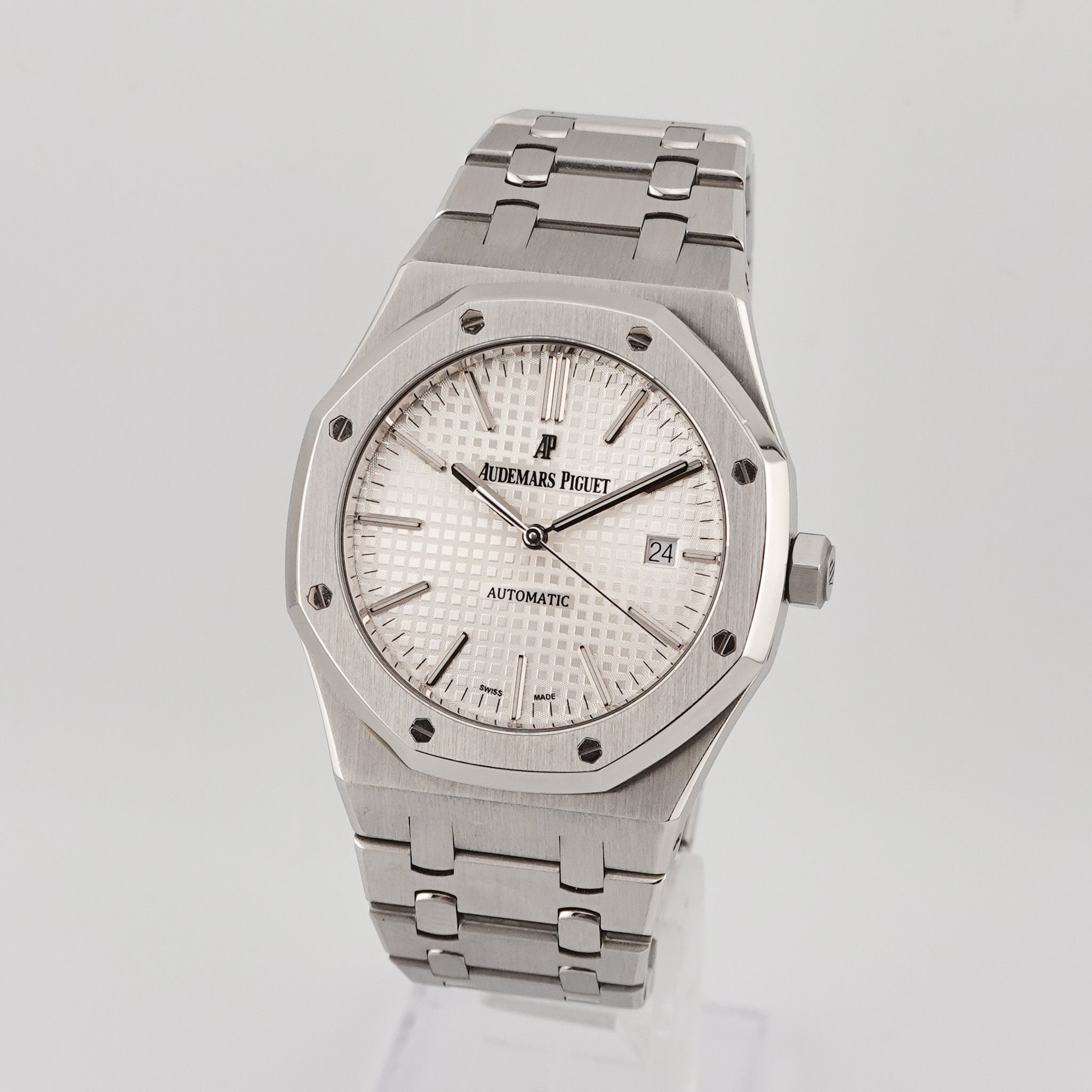 Audemars Piguet Royal Oak 15400ST.OO.1220ST.02 only watch