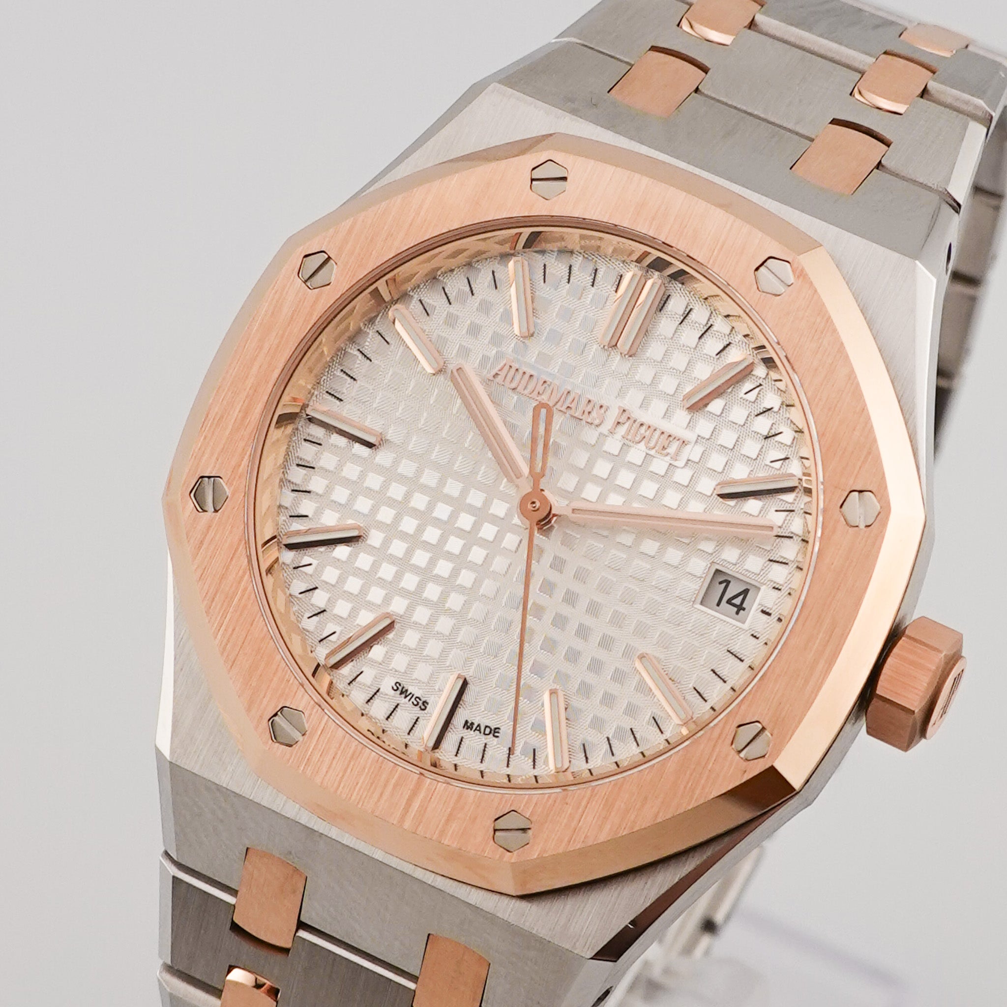 Audemars Piguet Royal Oak 15550SR.OO.1356SR.02 - 2023