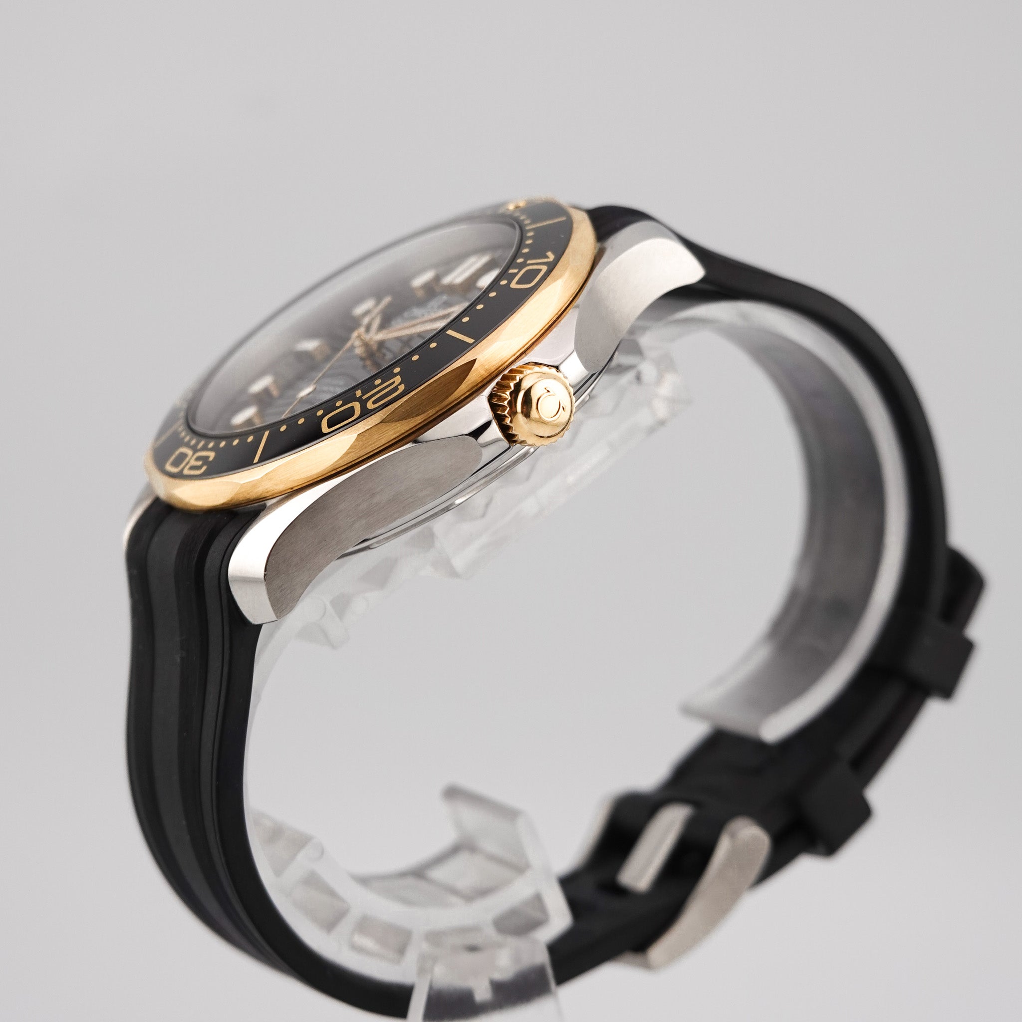 Omega Seamaster Diver 300M Steel 210.22.42.20.01.002 - 2019