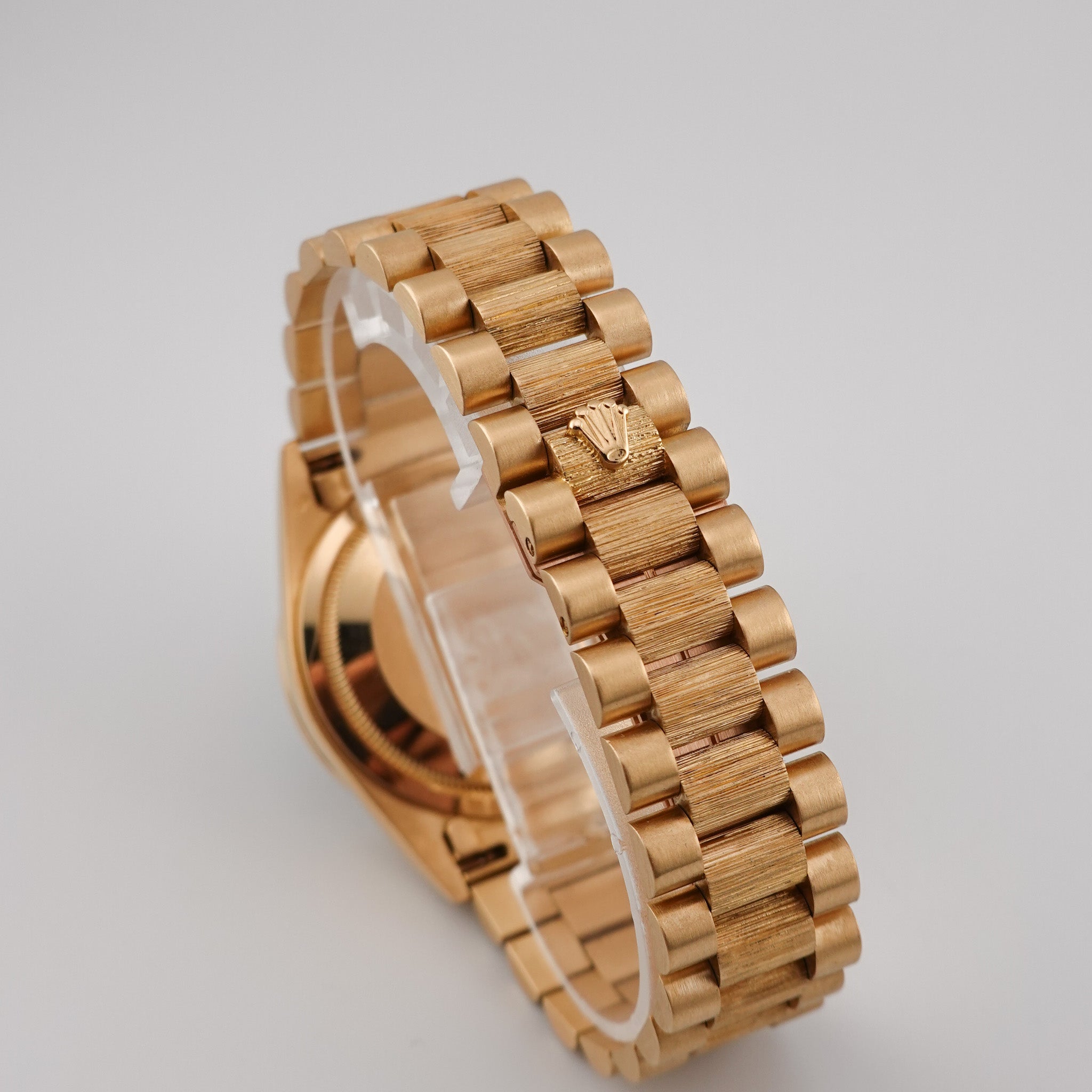Rolex Day-Date 36 "Factory Diamond Bezel" Gelbgold 18248