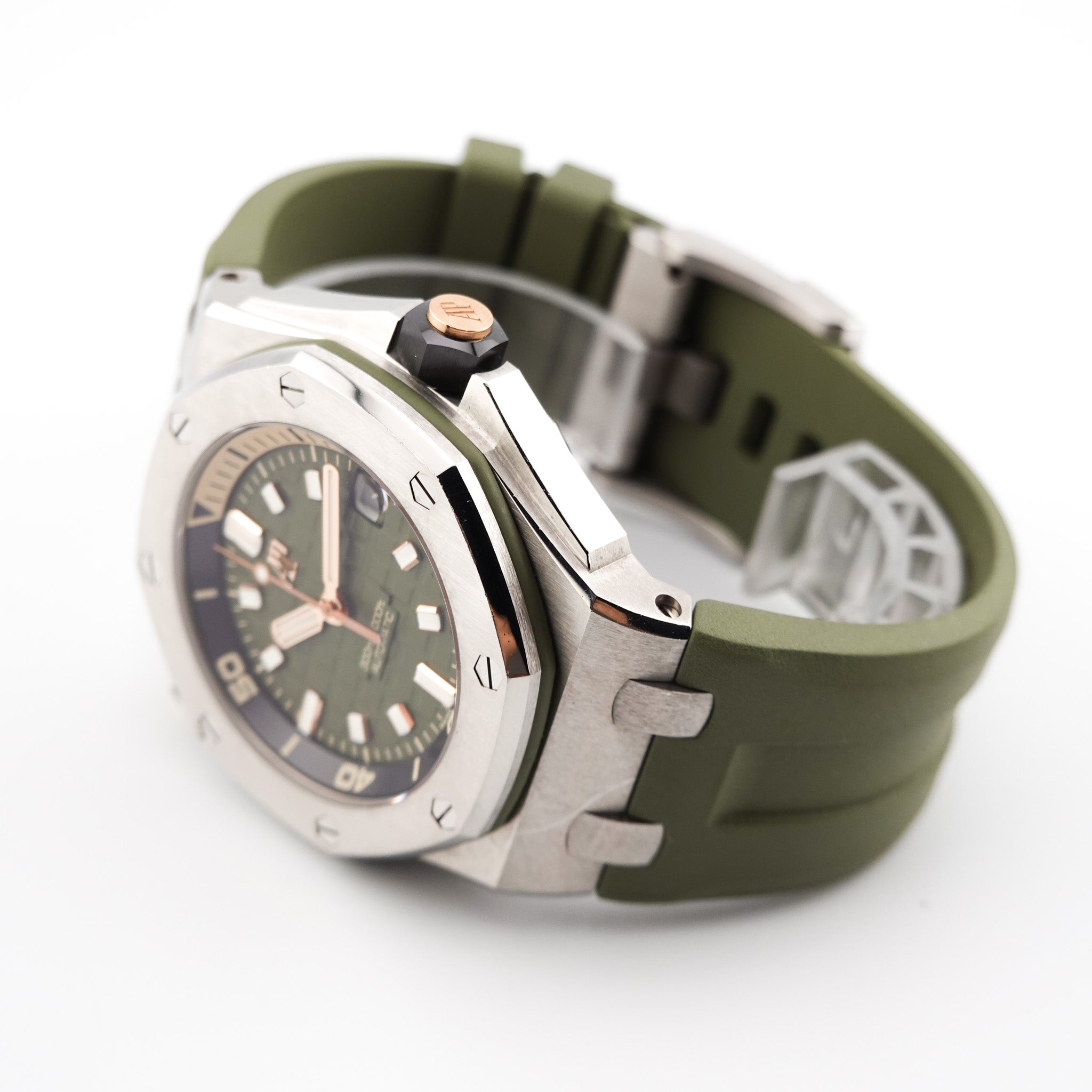 Audemars Piguet Royal Oak Offshore Diver Ceramic 15707CE.OO.A002CA.01 - 2015