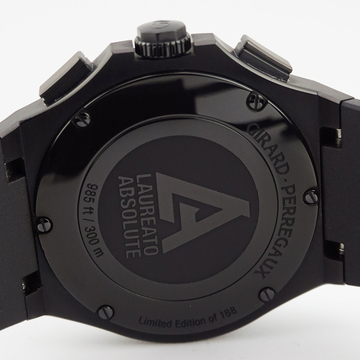Girard Perregaux Laureato "Gold Fever" Titan 810060 - 2022