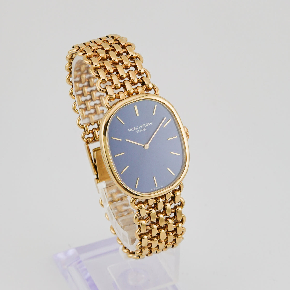 Patek Philippe Ellipse Gelbgold 3848/1 - 1984 Extrakt from Archive
