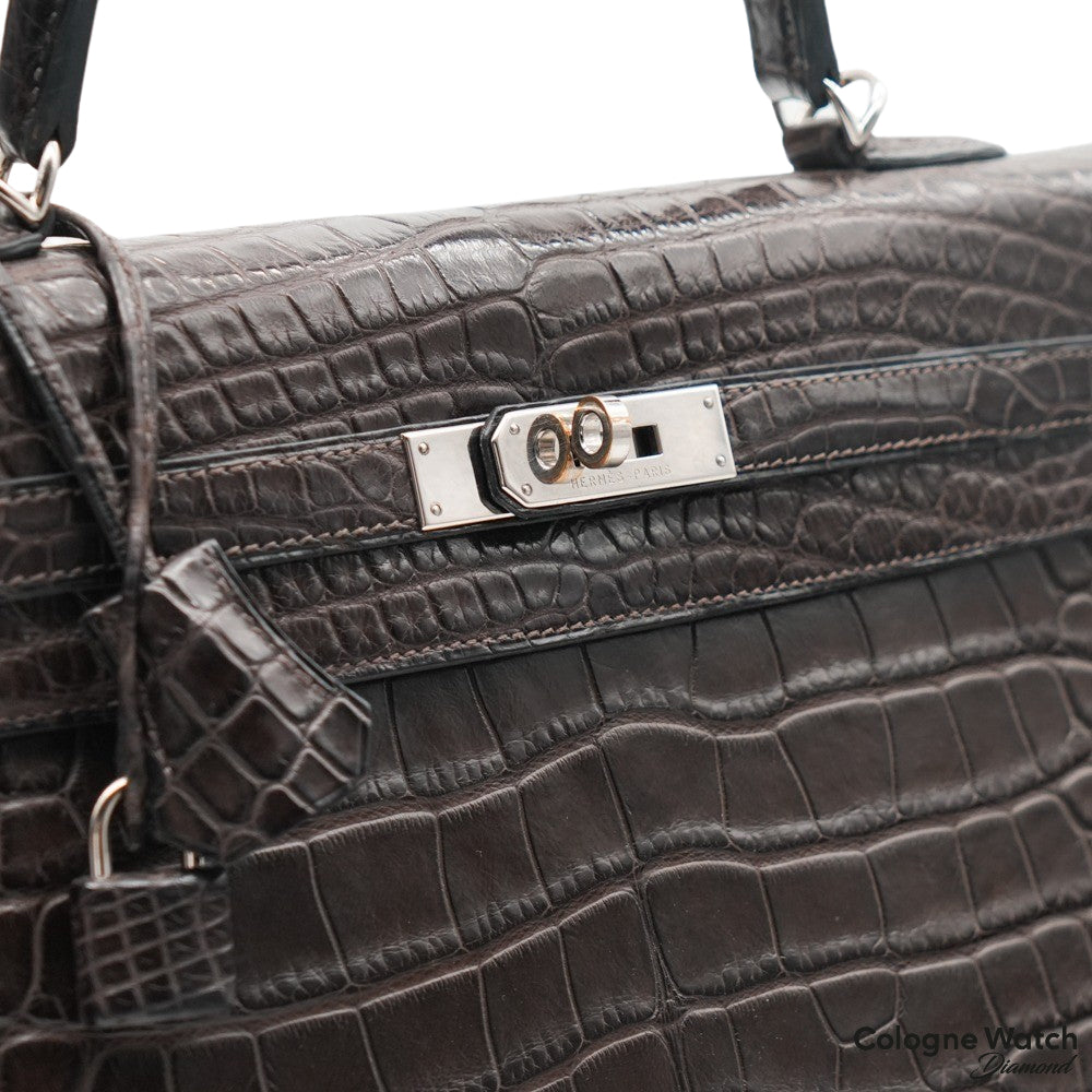 Hermès Kelly 35 Retourne aus Alligator Leder mit Palladium Beschlägen in Braun