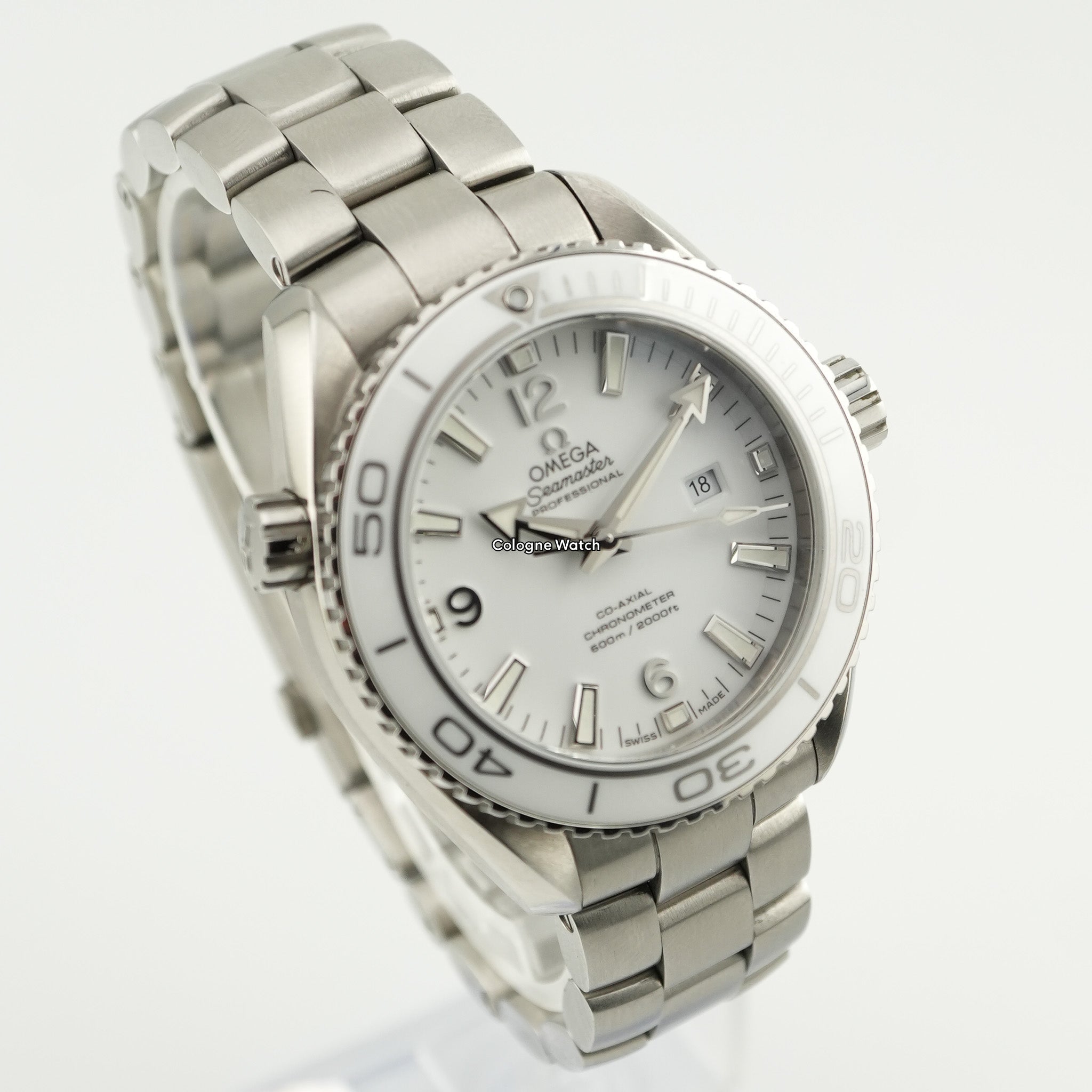 Omega Seamaster Planet Ocean 232.30.38.20.04.001 - 2016