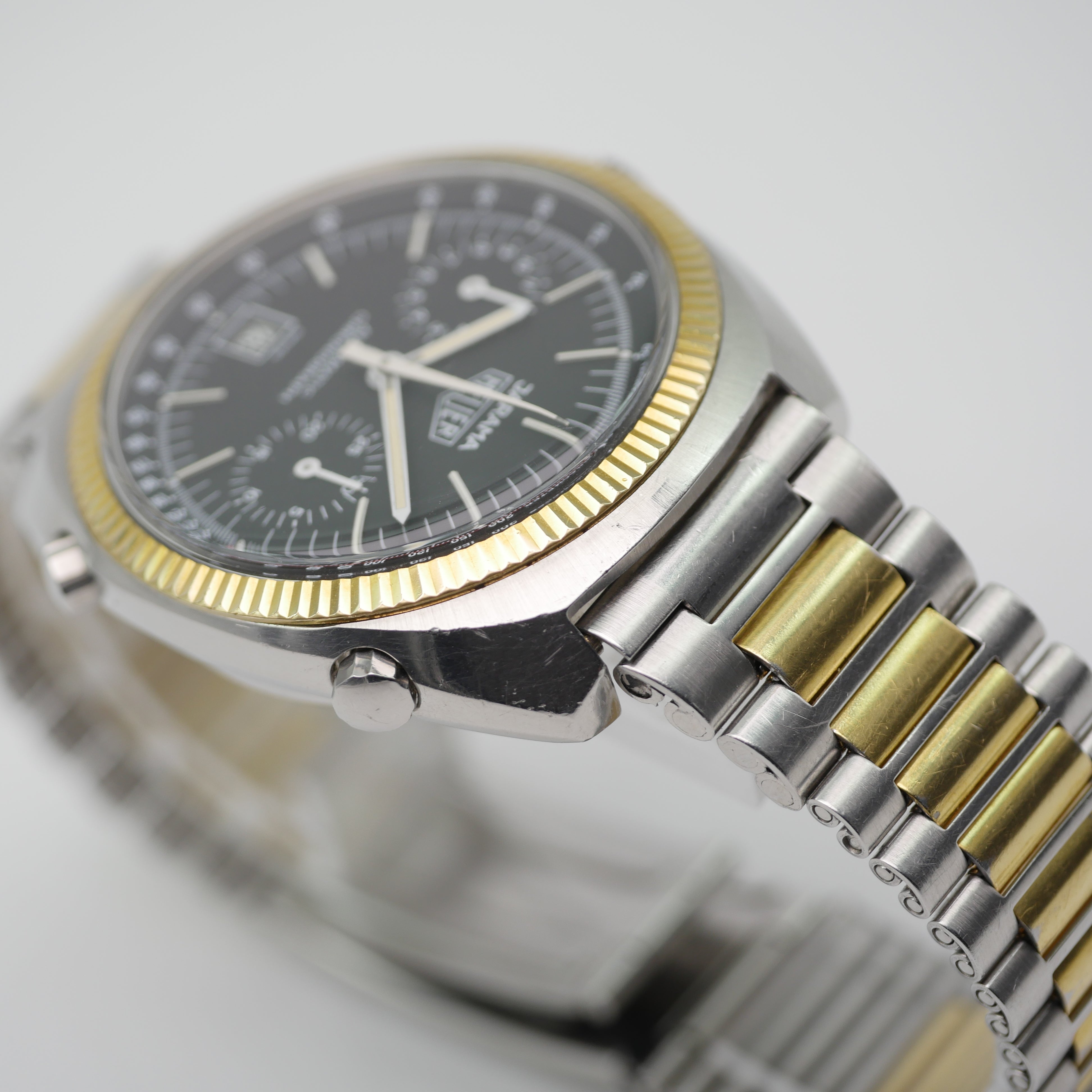 Heuer Jarama Calibre 12 Stahl / Gelbgold 110.245