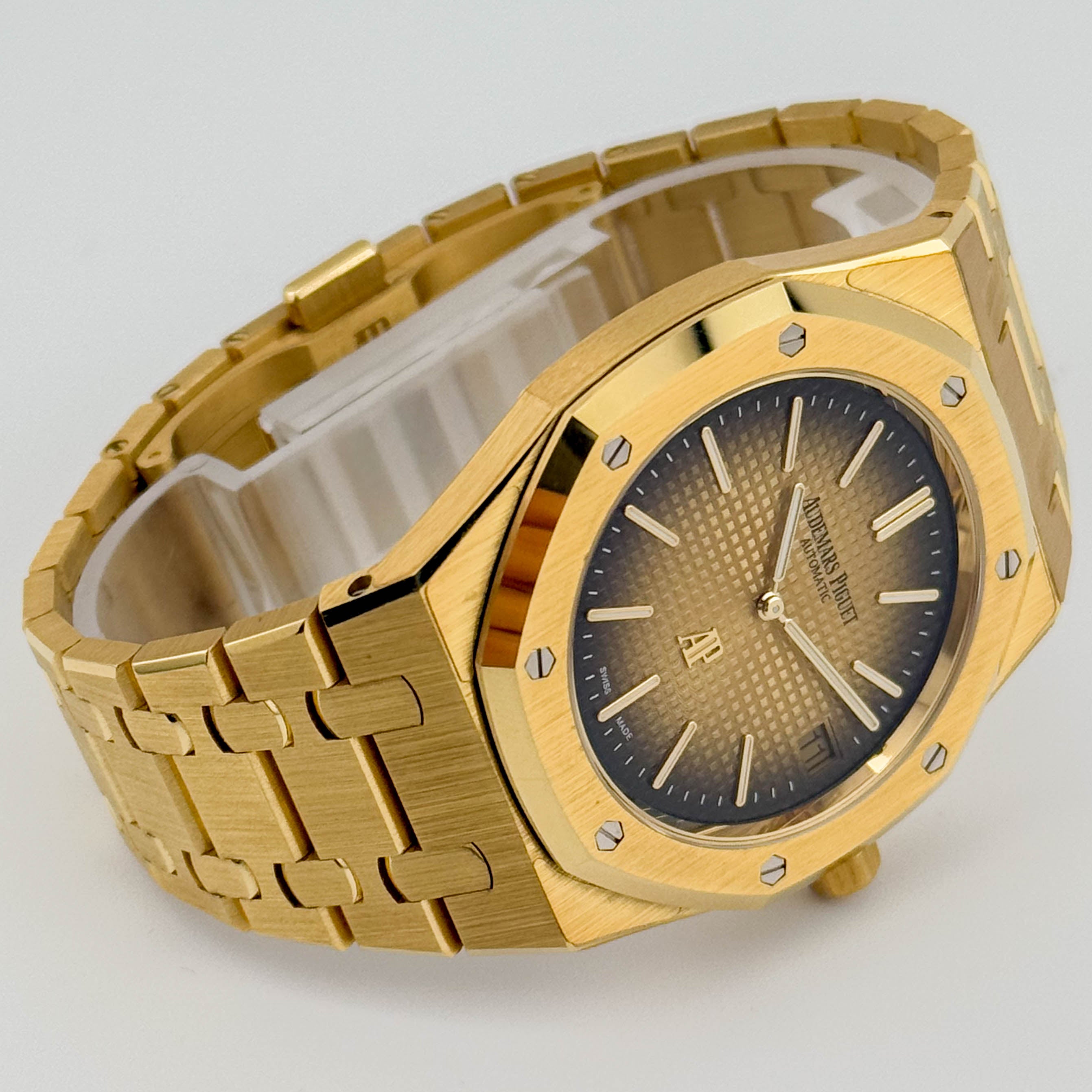 Audemars Piguet Royal Yellow Gold 16202BA - 2023 