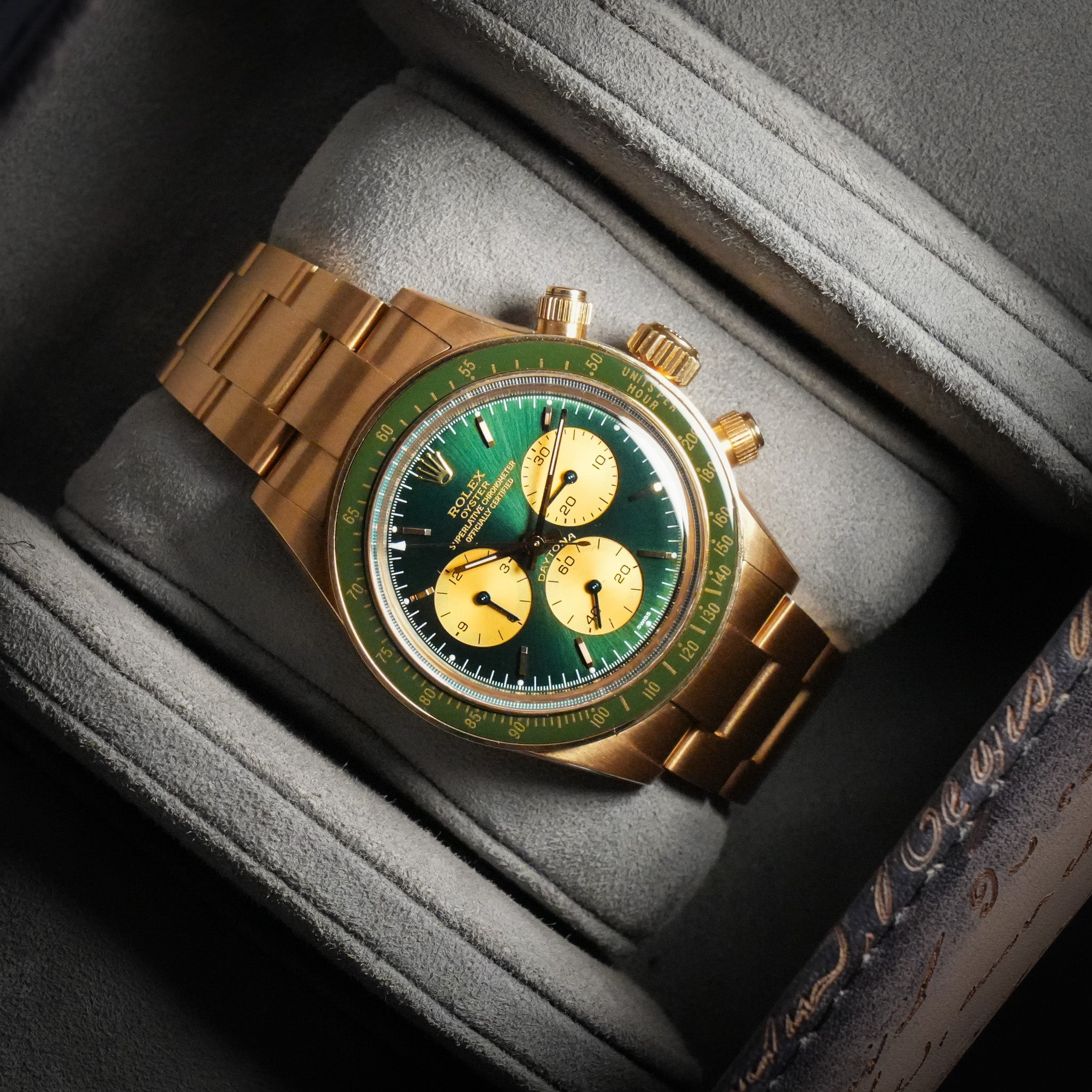 Rolex Daytona Yellow Gold Green Artisans de Geneve "Honey Green Challenge" yellow gold