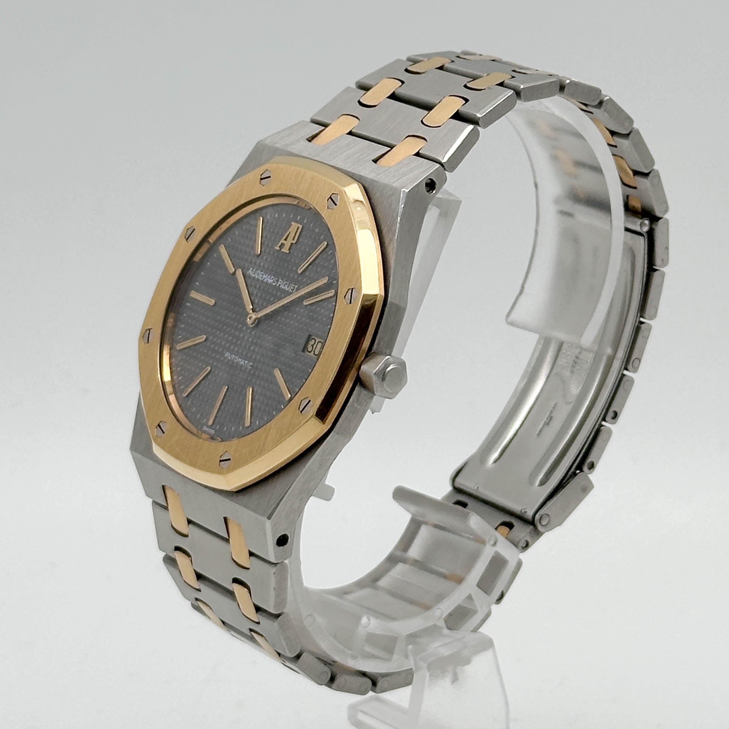 Audemars Piguet Royal Oak Jumbo Steel/Yellow Gold 5402 