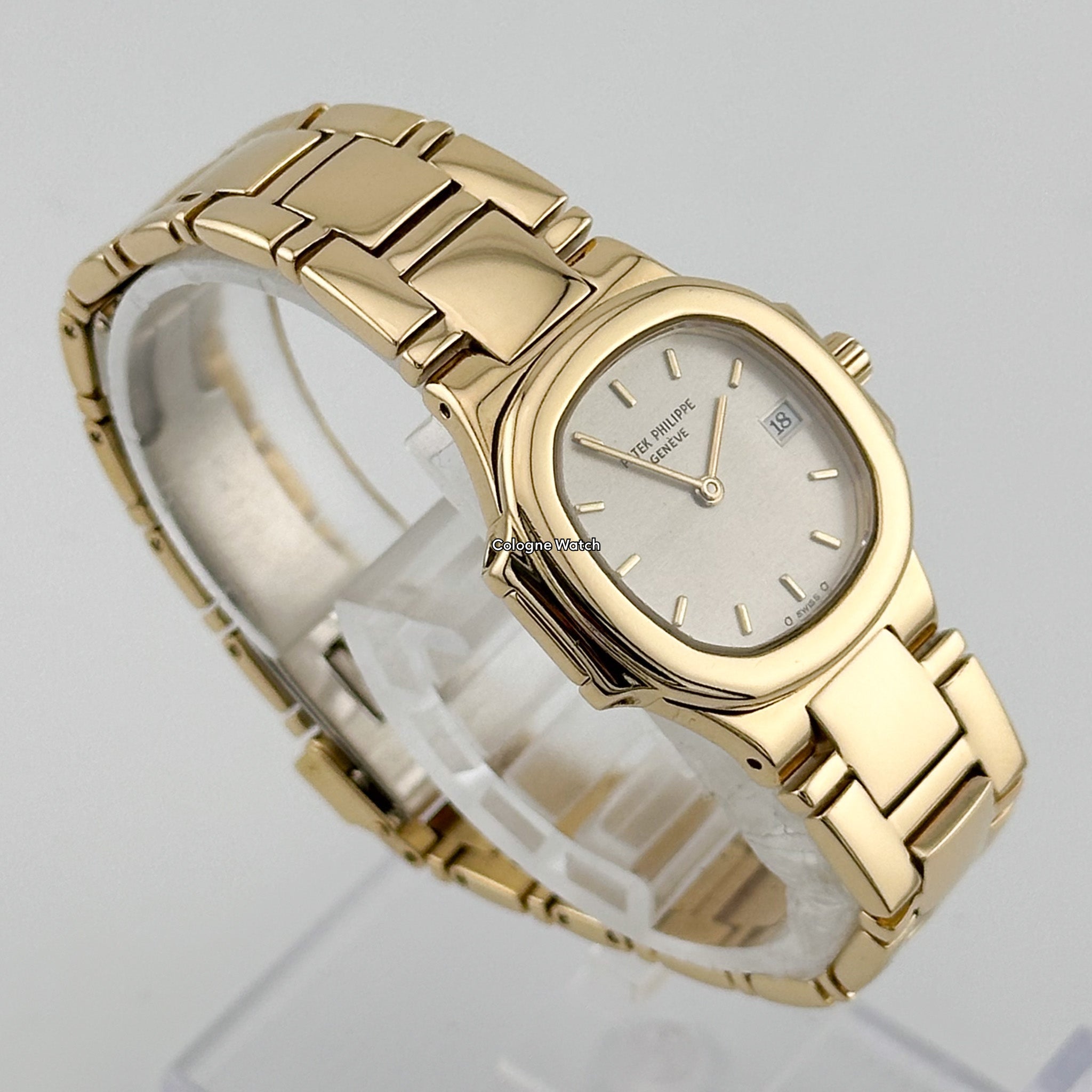 Patek Philippe Nautilus 4700/051 - 1992
