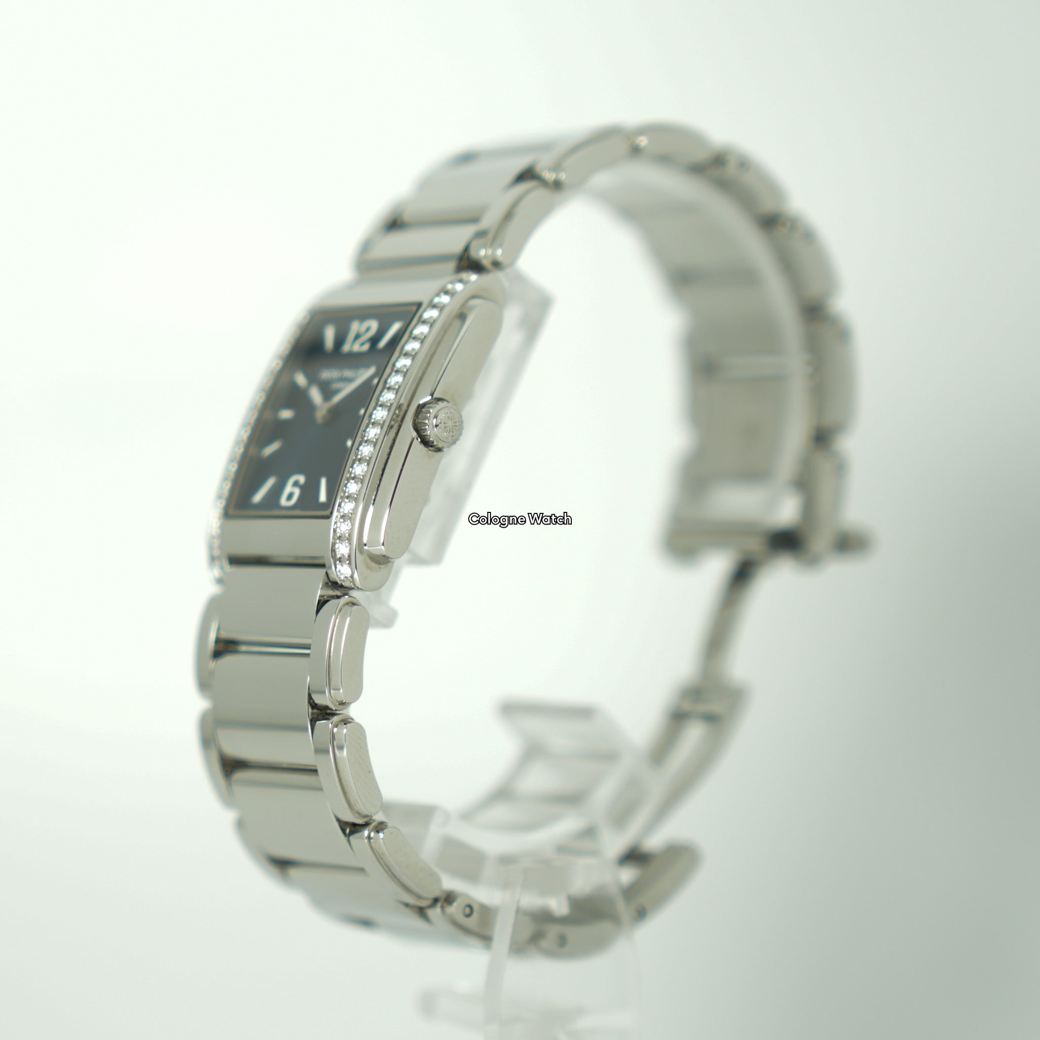 Patek Philippe Twenty~4 - 4910/1200A - 2023