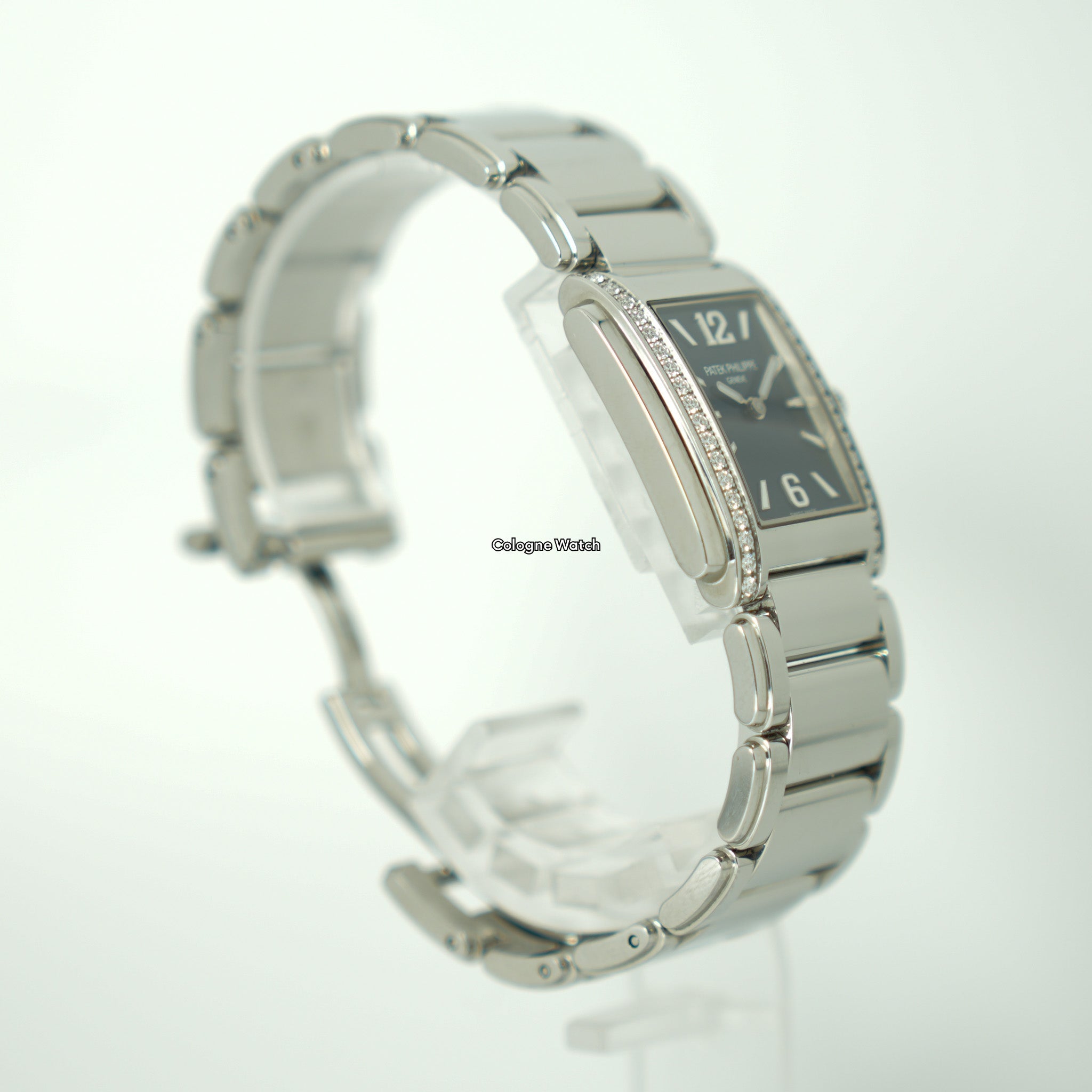 Patek Philippe Twenty~4 - 4910/1200A - 2023