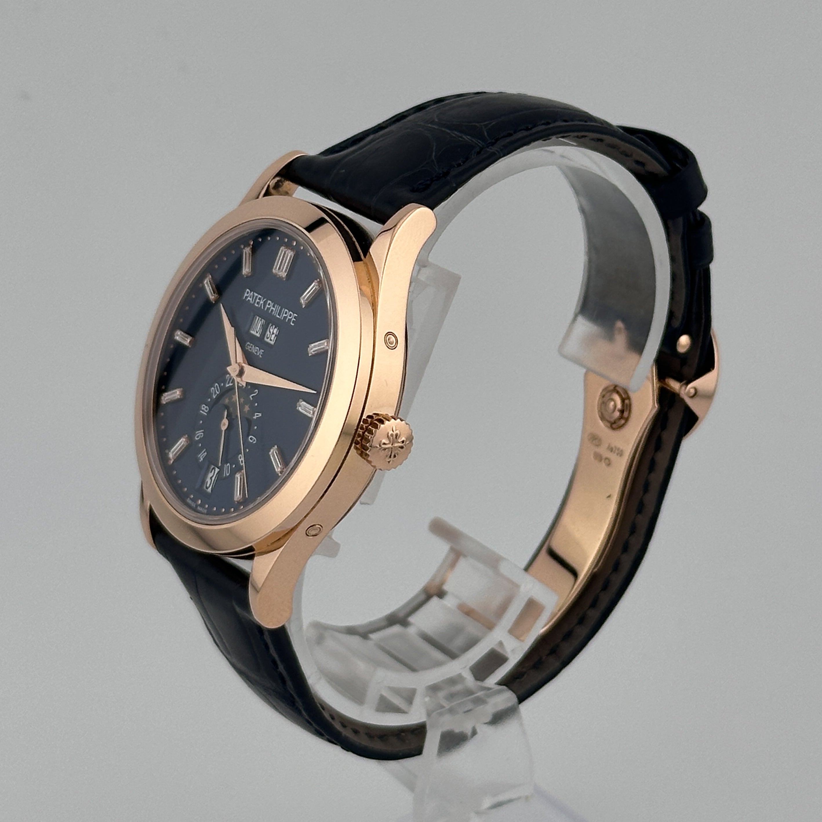 Patek Philippe Annual Calendar Rosegold 5396R-015 - 2021 