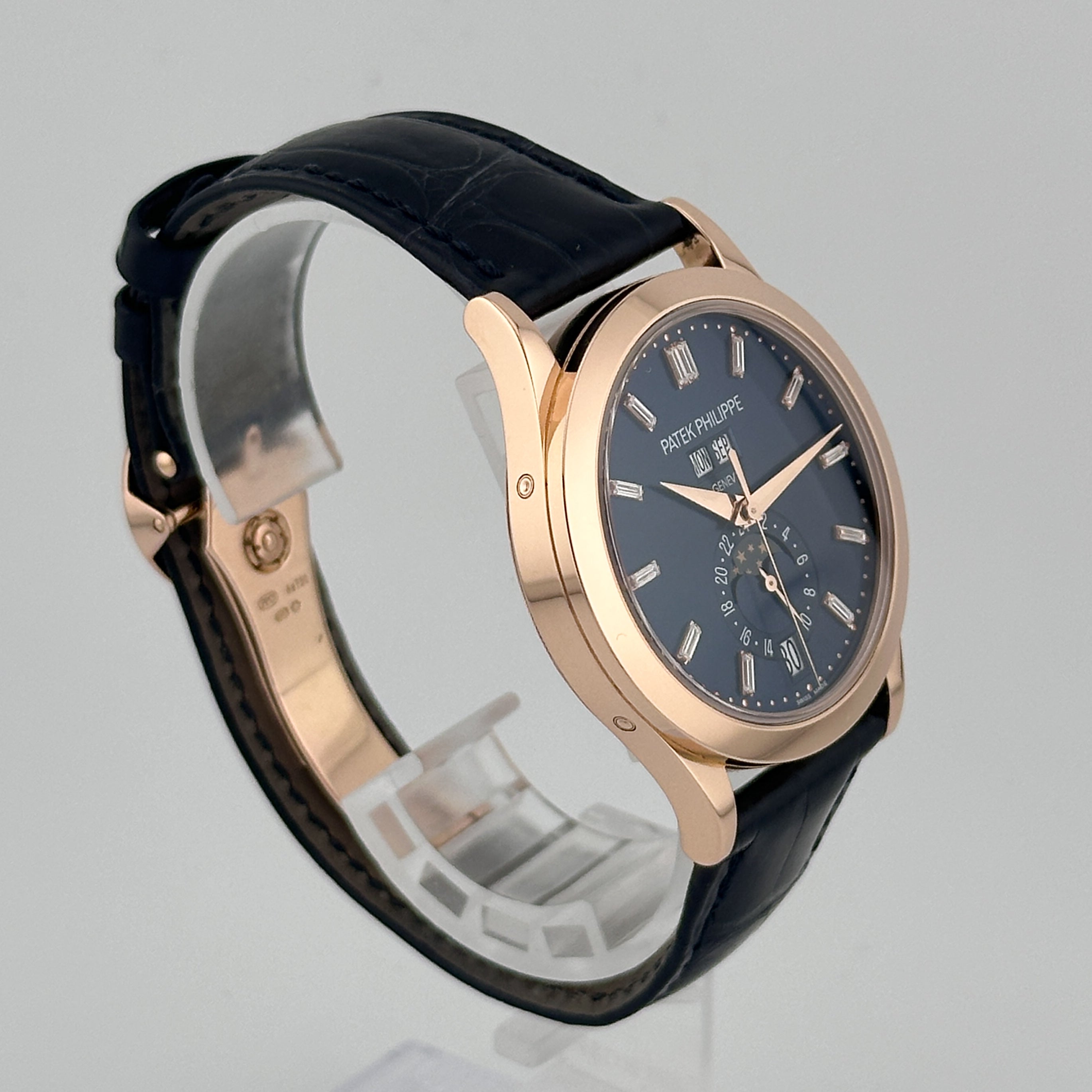 Patek Philippe Annual Calendar Rosegold 5396R-015 - 2021