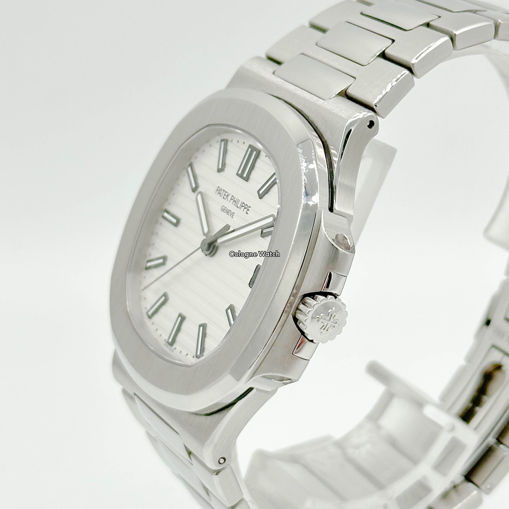 Patek Philippe Nautilus Stahl 5711/1A-011 -2015 wie neu