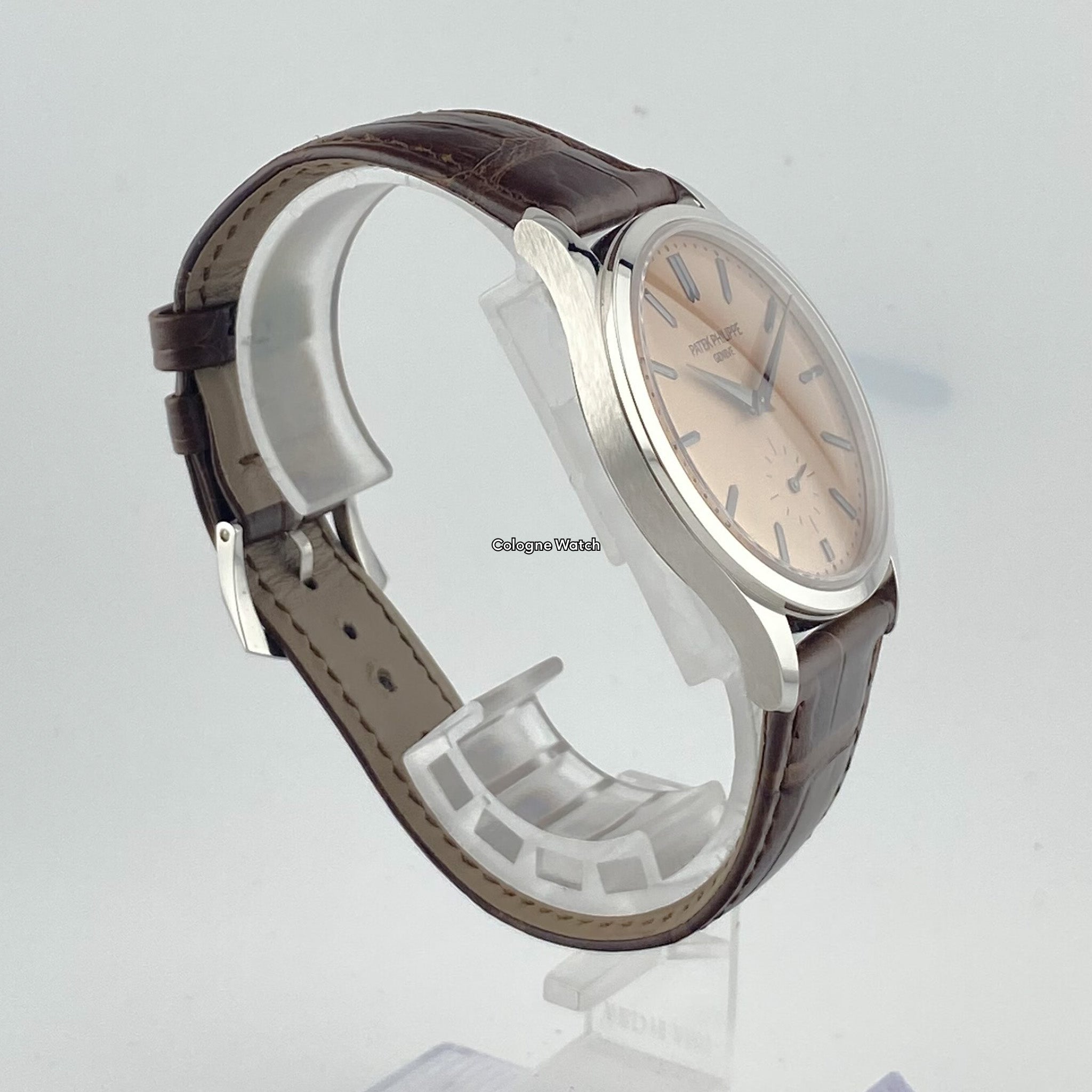 Patek Philippe Calatrava 6196P-001 Platin - 2025 Unworn