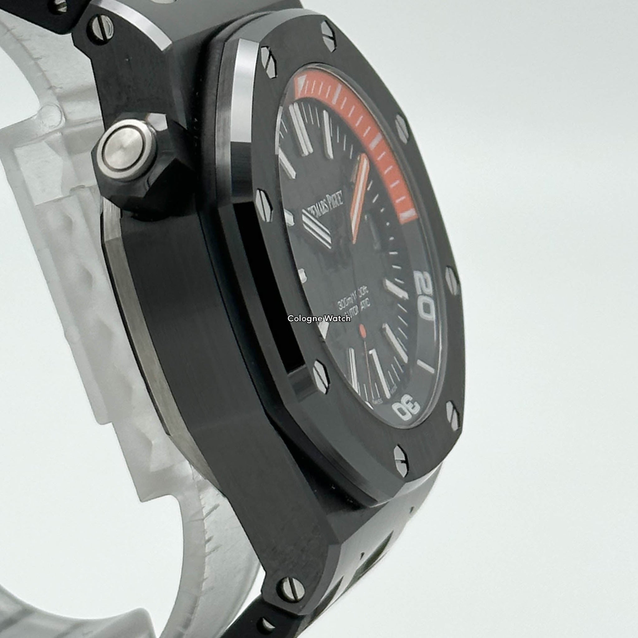 Audemars Piguet Royal Oak Offshore Diver Ceramic 15707CE.OO.A002CA.01 - 2015 
