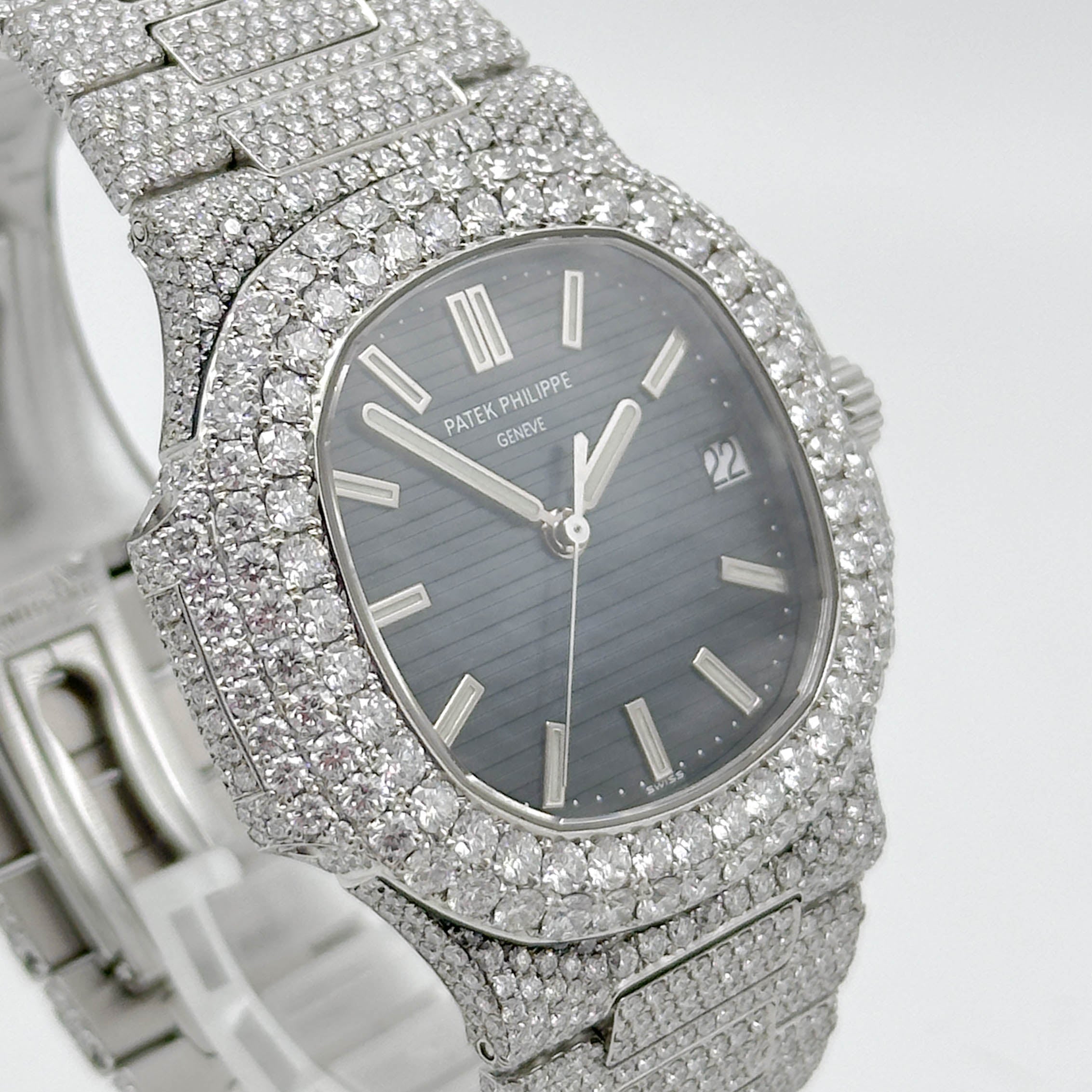 Patek Philippe Nautilus Stahl Iced Out 5711/1A-001 - 2007