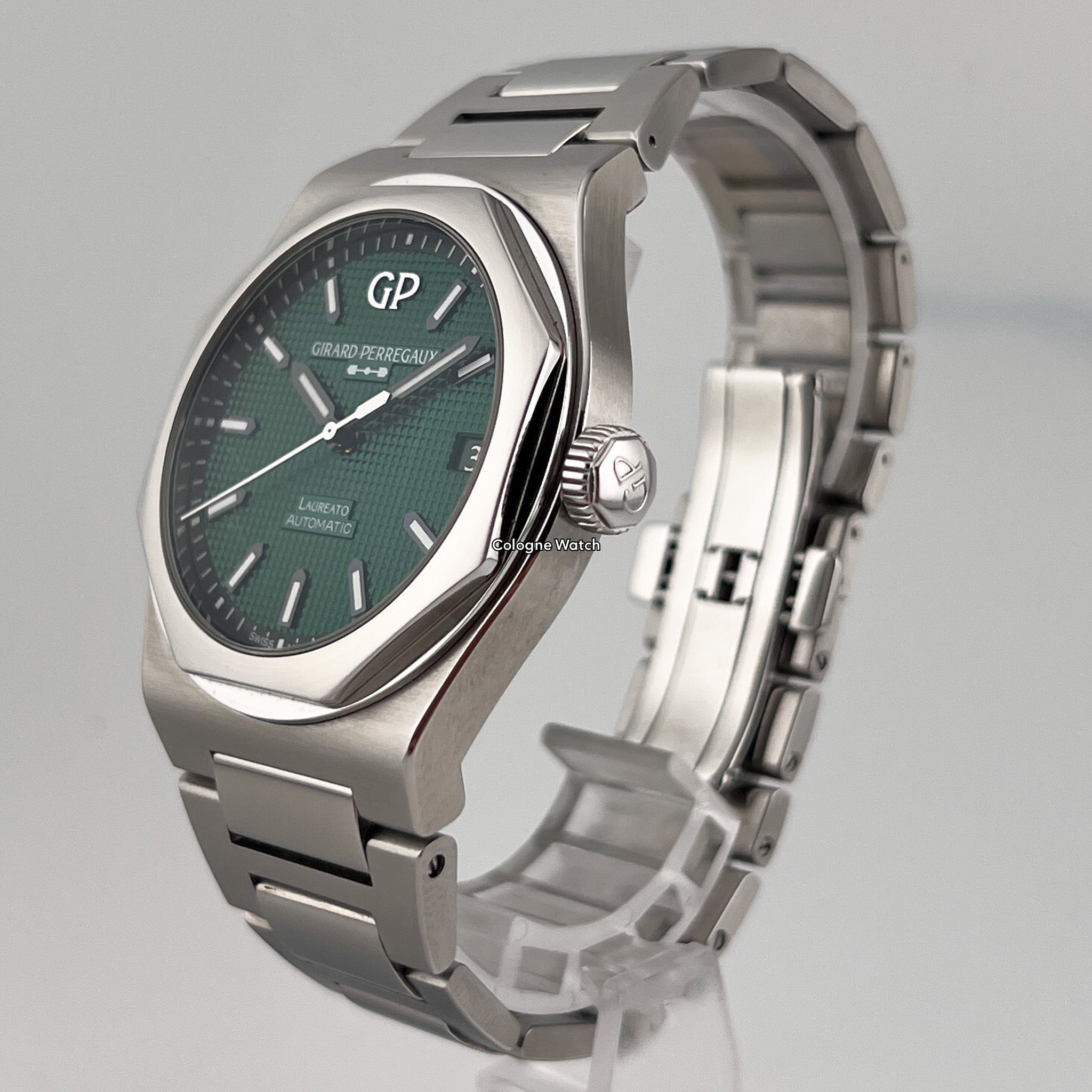 Girard Perregaux Laureato 81010-11 - 2023