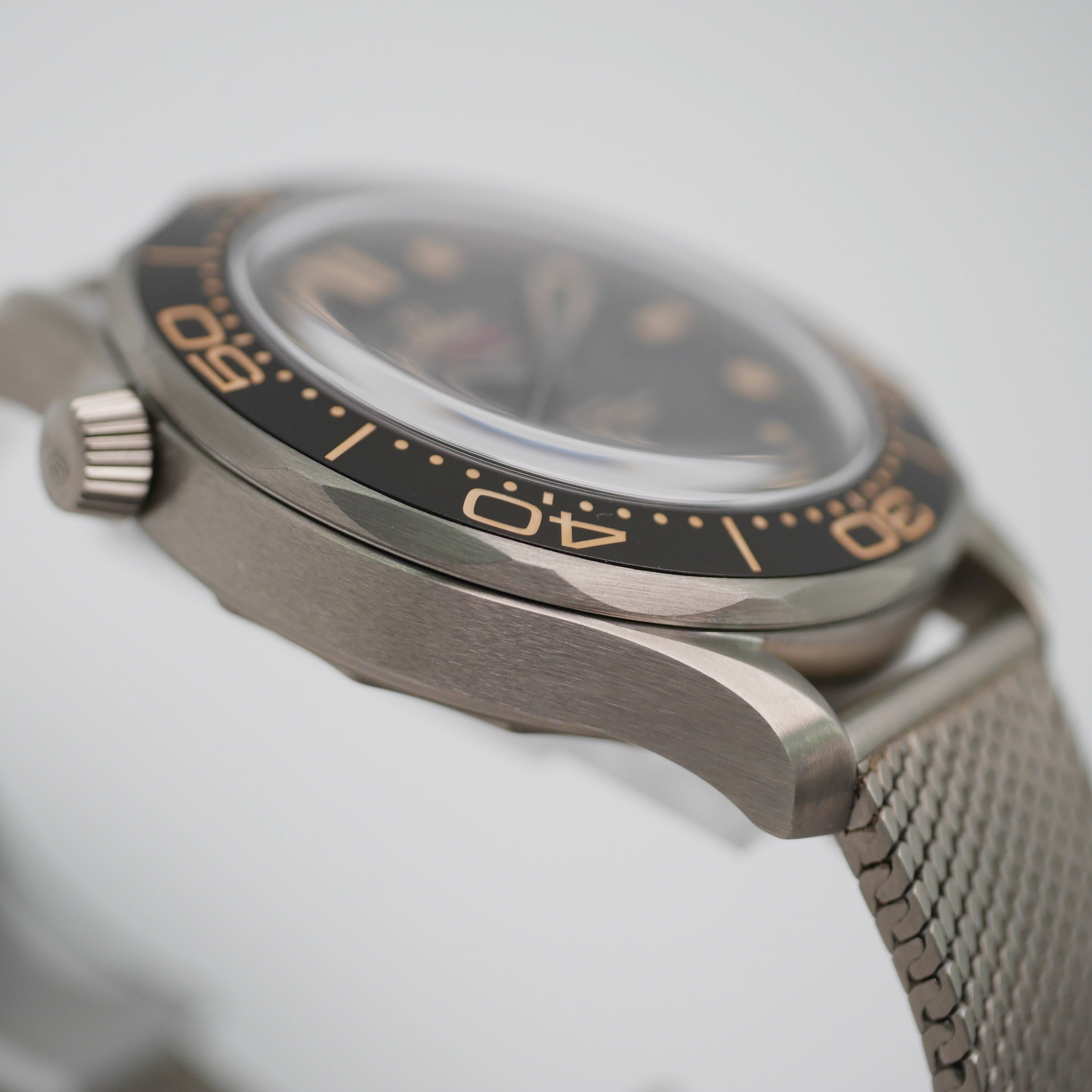 Omega Seamaster Diver 300M - James Bond 007 No Time To Die 21090422001 - 2021