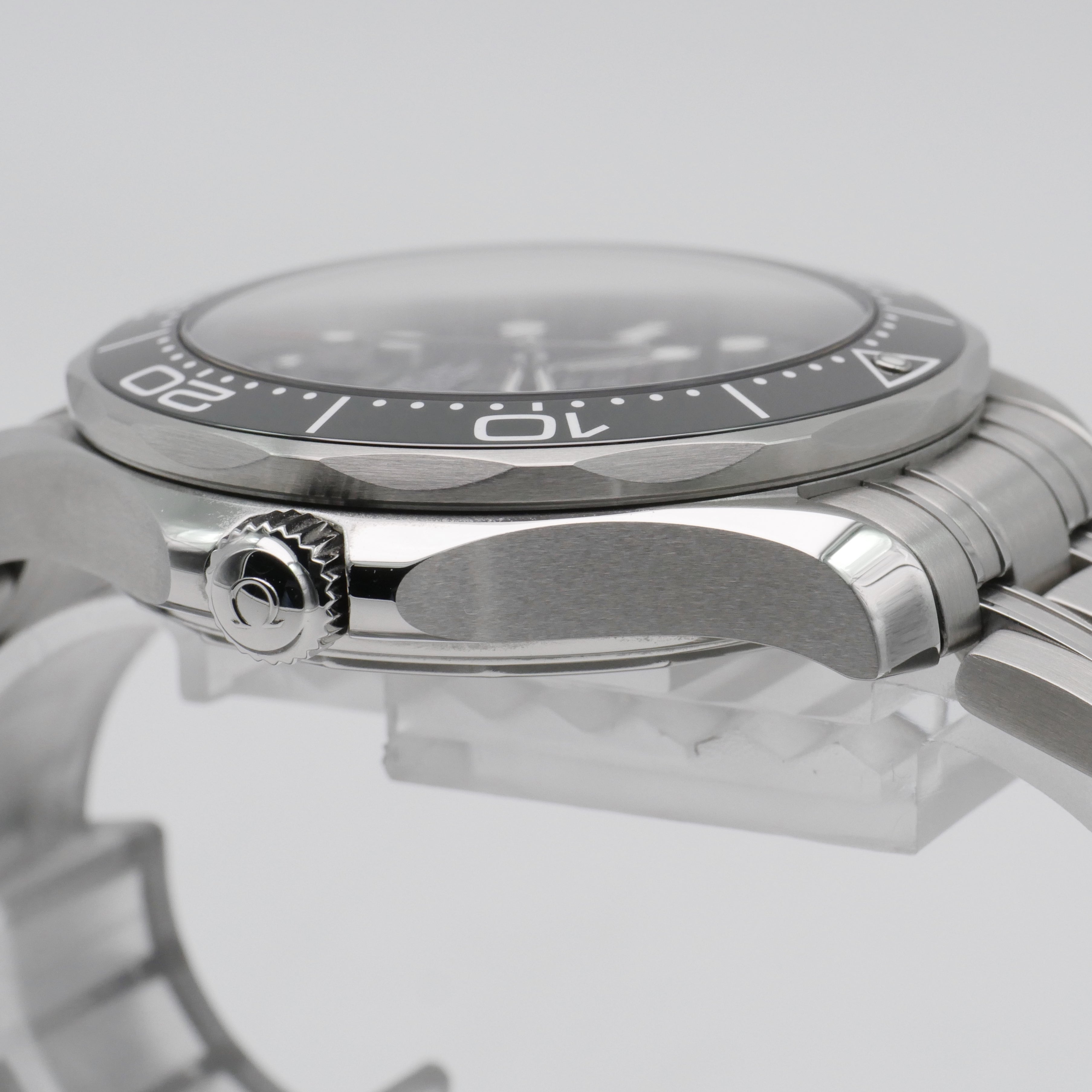 Omega Seamaster Diver 300M Stahl 21030422001001 - 2020