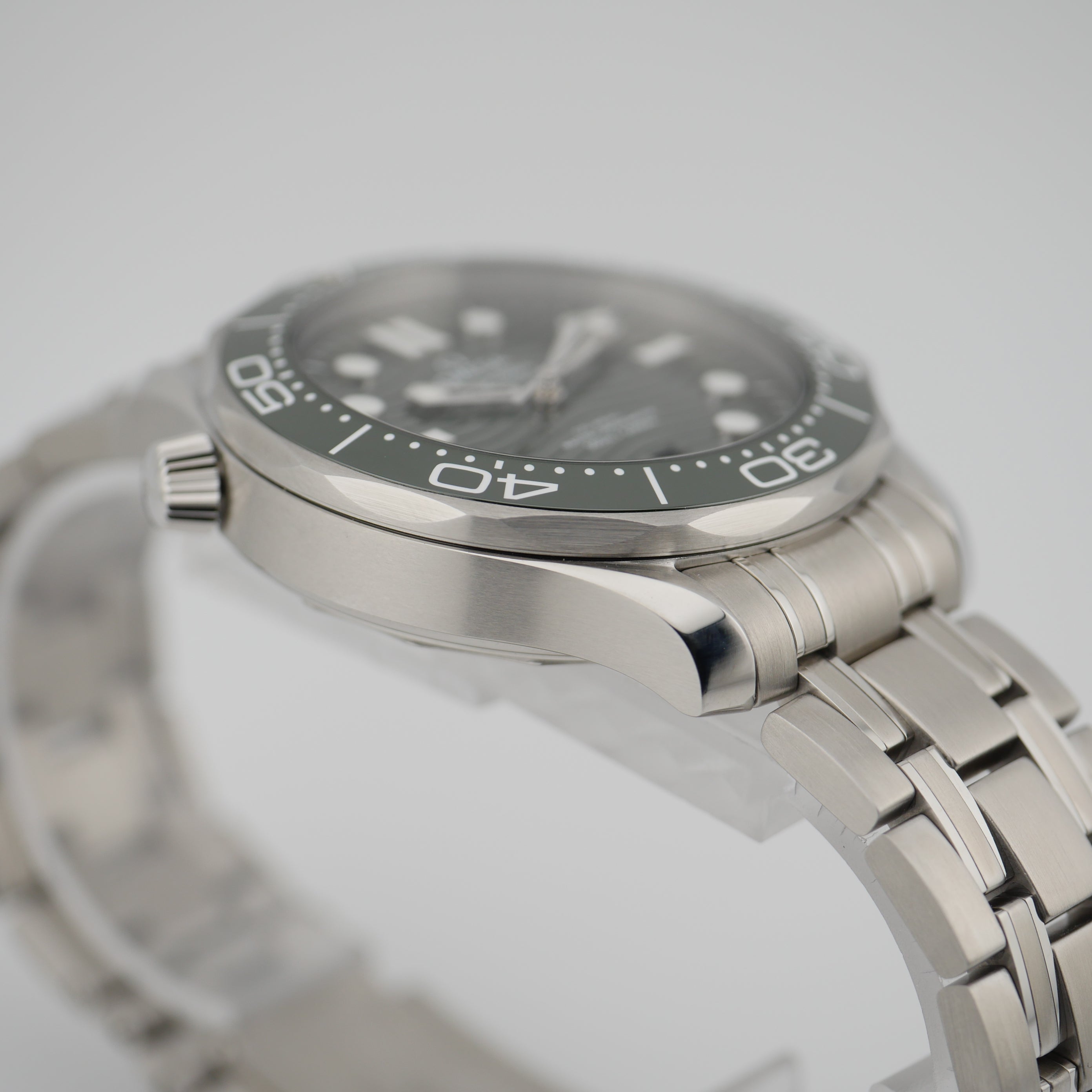 Omega Seamaster Diver 300 M Steel 21030422010001 - 2024 