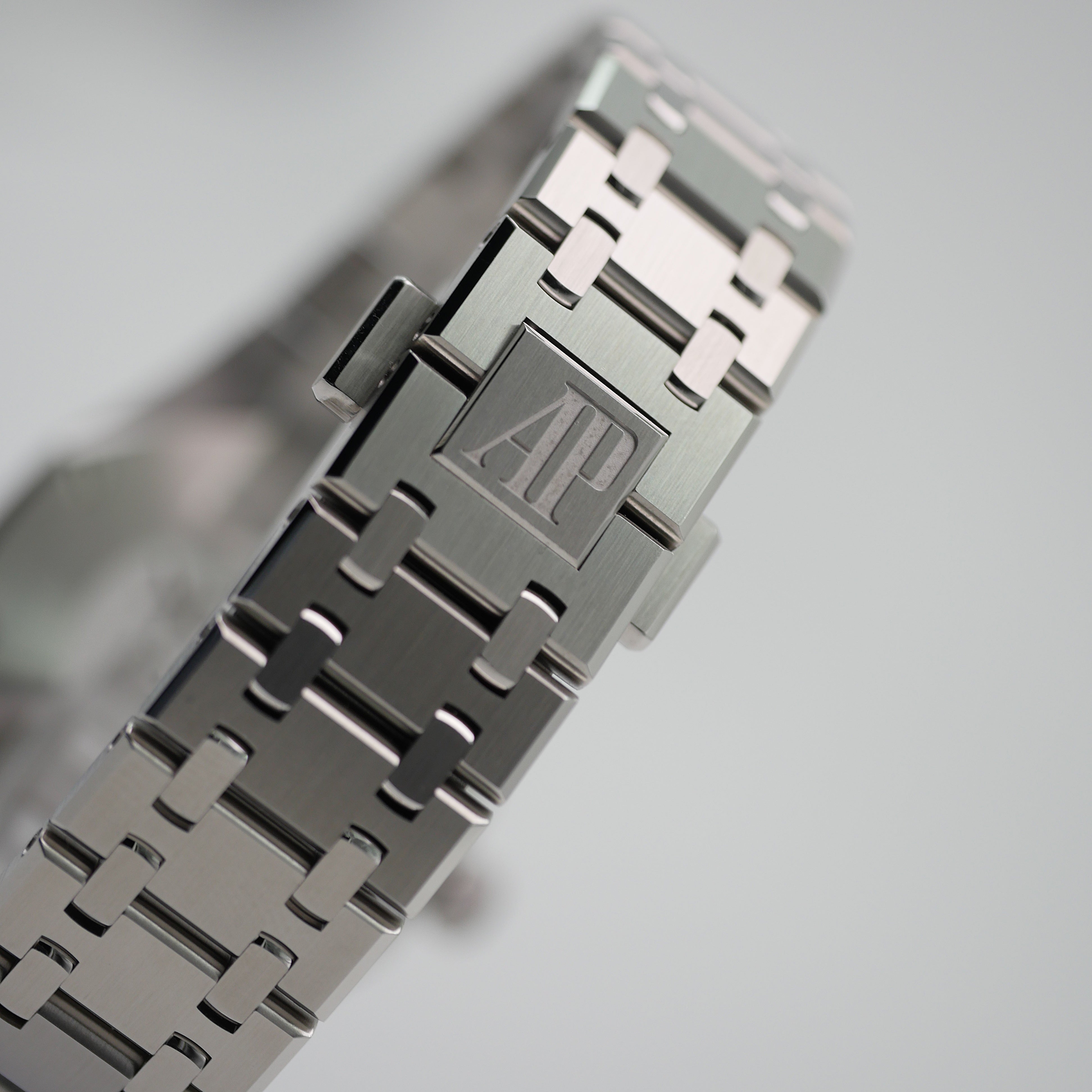 Audemars Piguet Lady Royal Oak 67650ST.OO.1261ST.01 - 2020