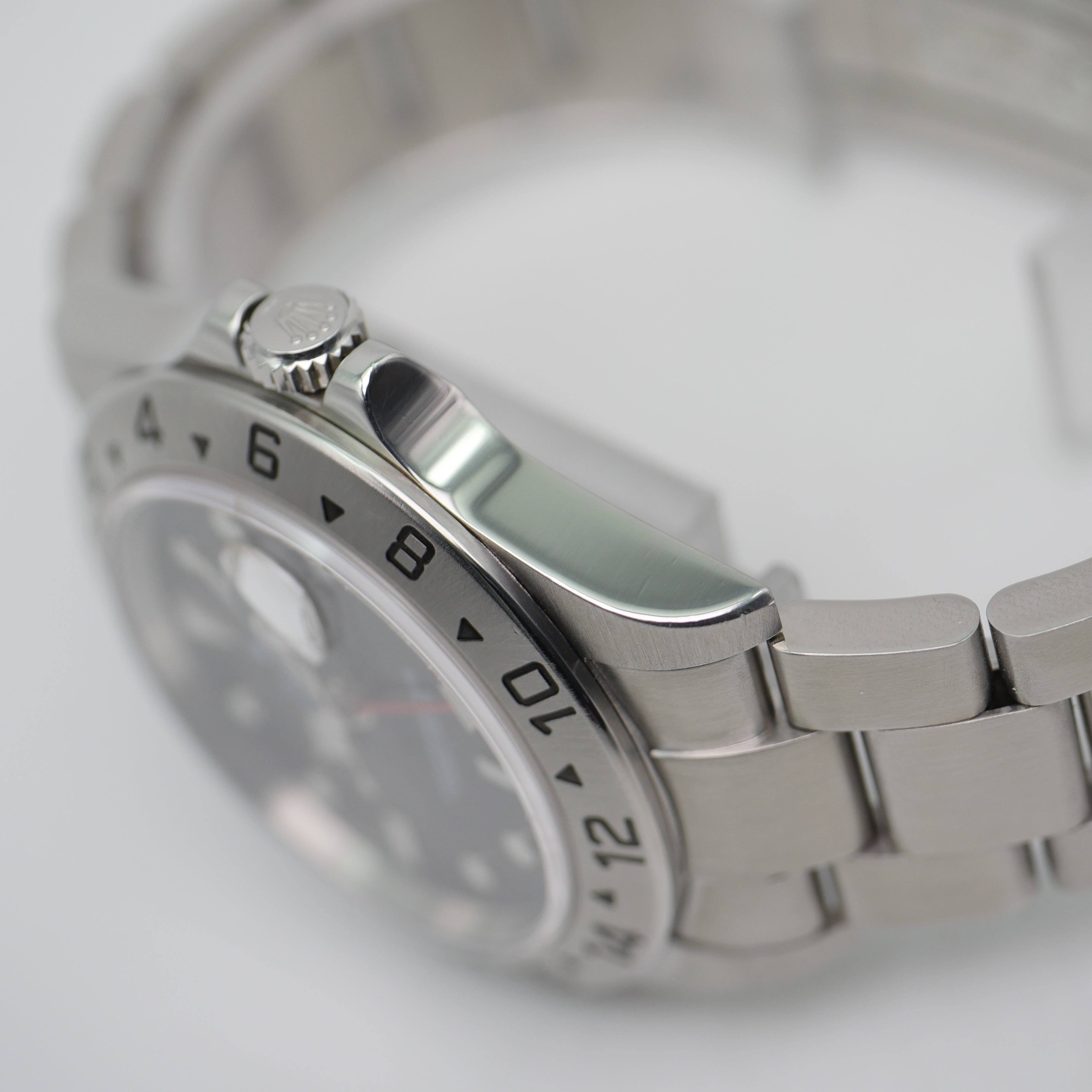 Rolex Explorer II Steel 16570 - 2009