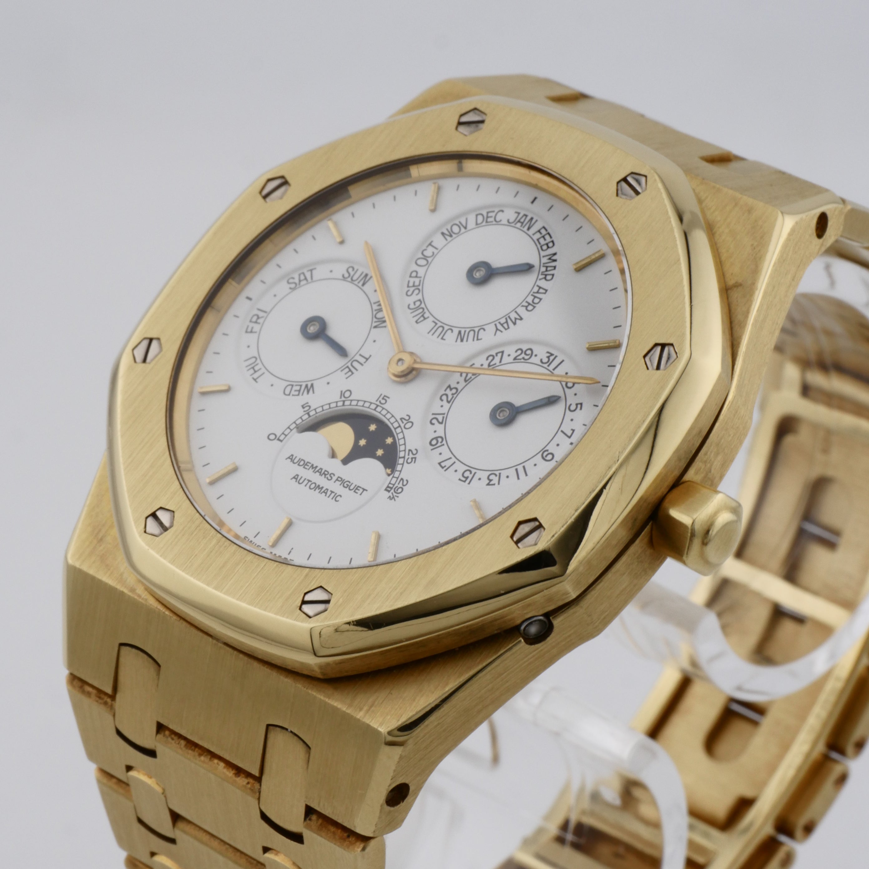 Audemars Piguet Royal Oak Perpetual Calendar Yellow Gold 1993 - 25654BA