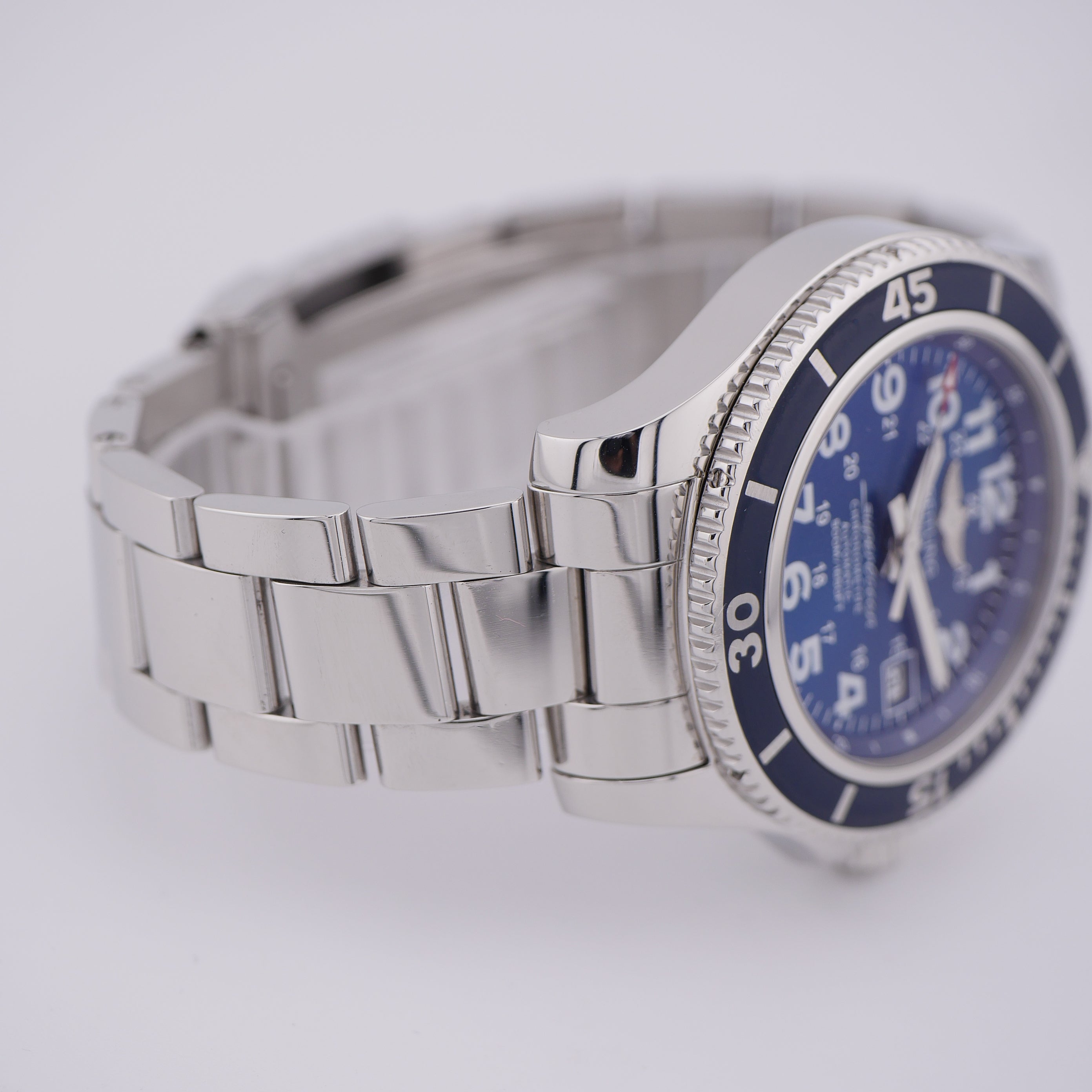 Breitling SuperOcean II 42 Stahl A17365D1 - 2019
