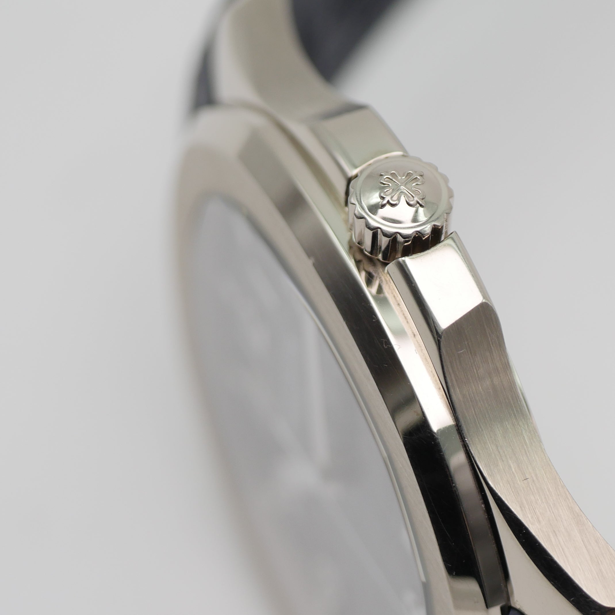 Patek Philippe Aquanaut Weißgold 2021 - 5168G-001