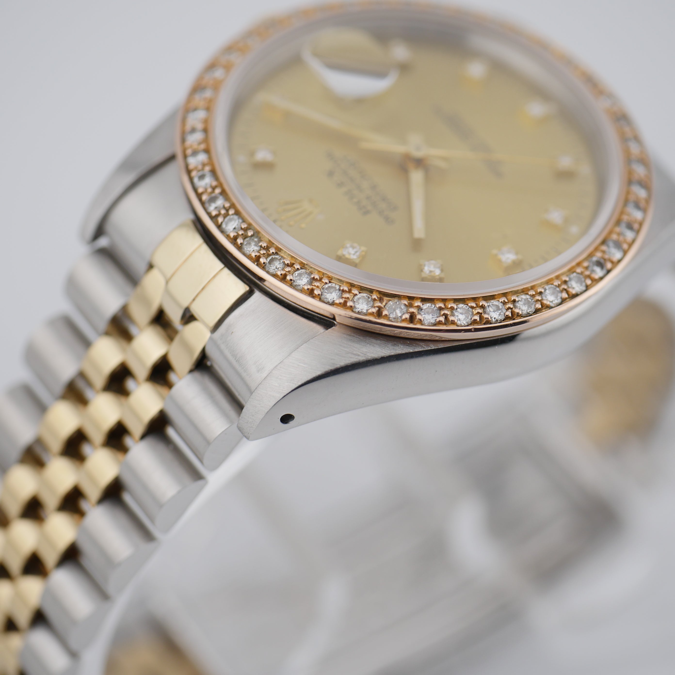 Rolex Datejust 36mm Steel / Yellow Gold 16233 - 1994