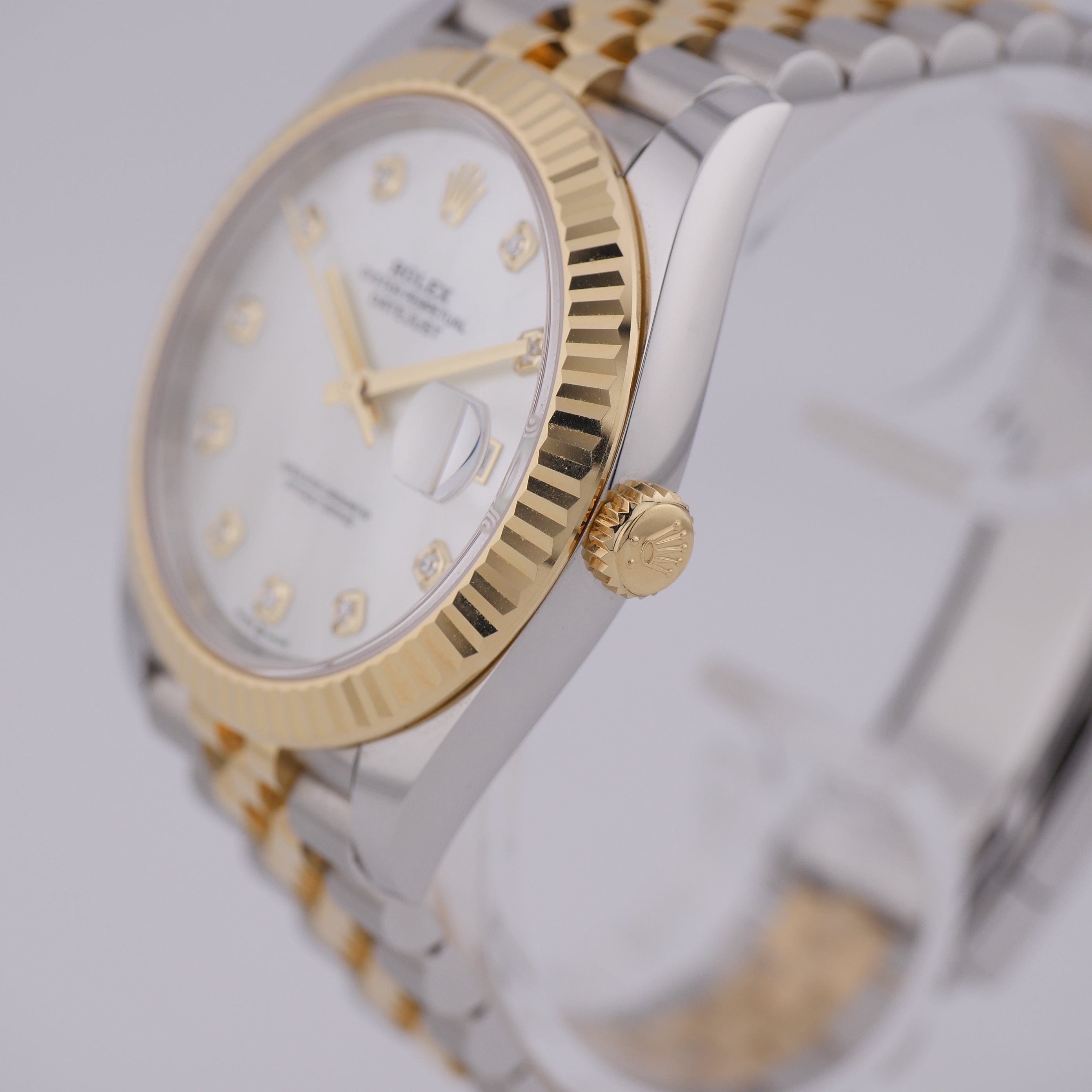 Rolex Datejust 41 Stahl / Gold 126333 - 2022 "MOP-Dial"