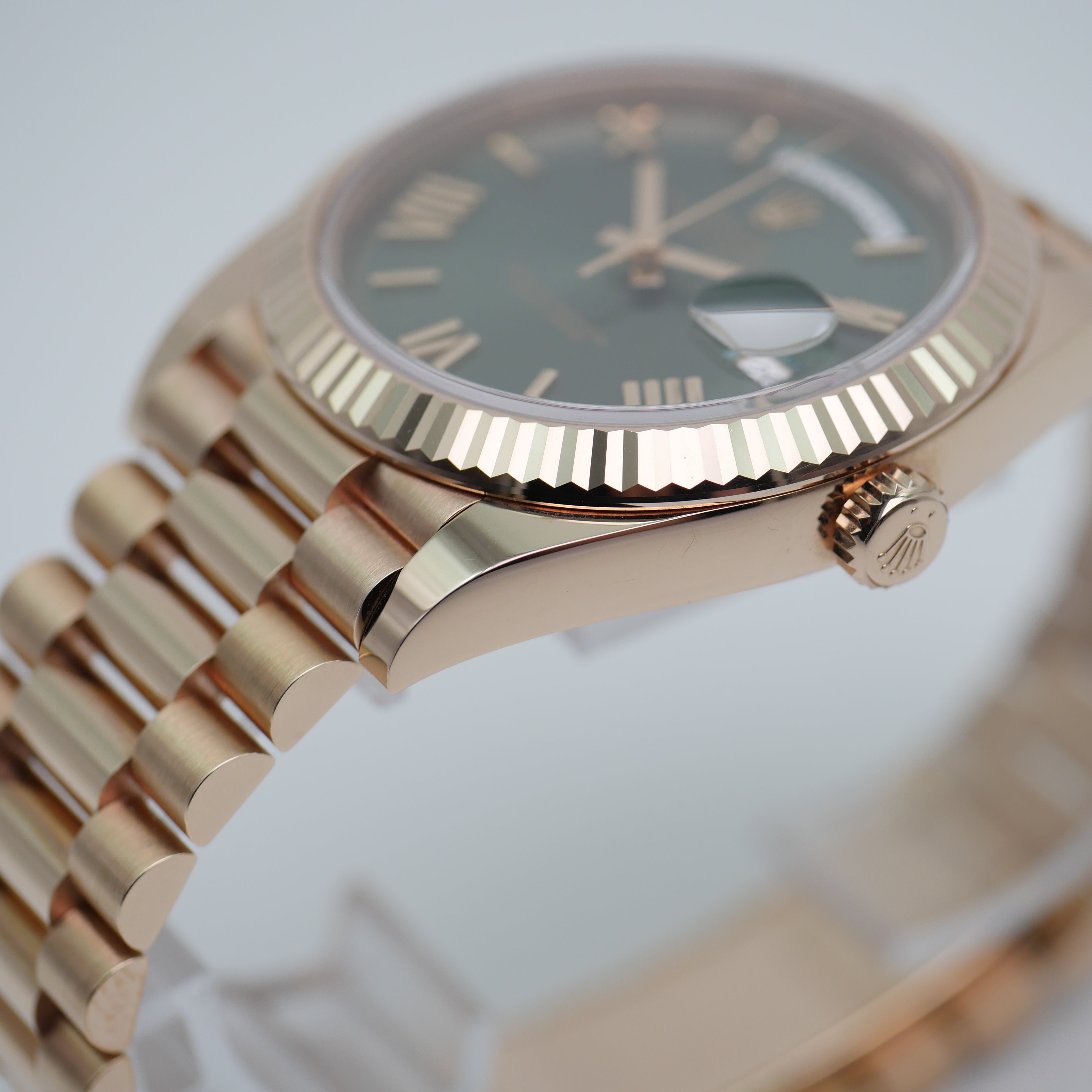 Rolex Day-Date 40 Roségold 228235 - 2023